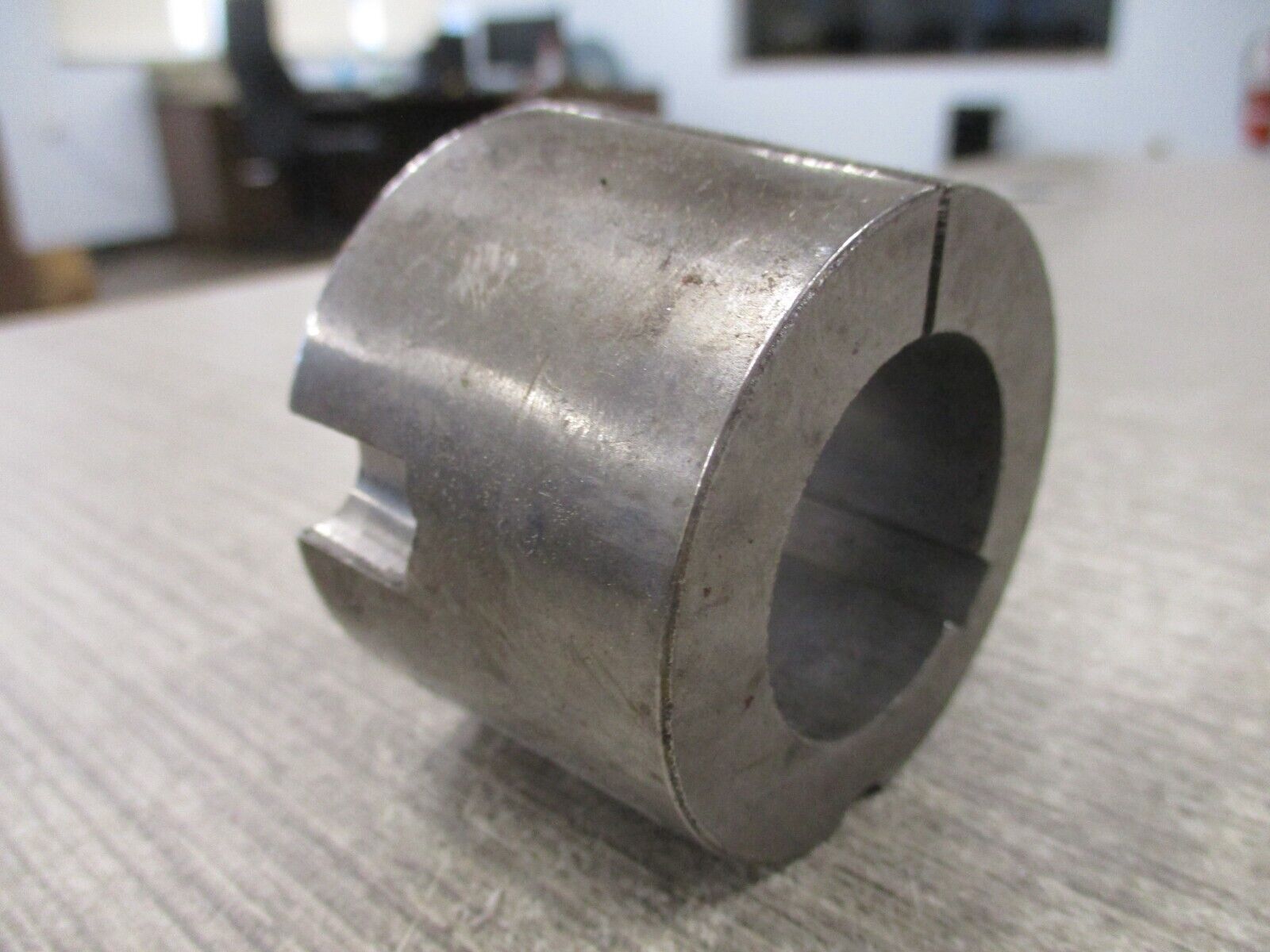 Dodge Taper-Lock Bushing 119052 1615 X 1-1/4 KW New Surplus