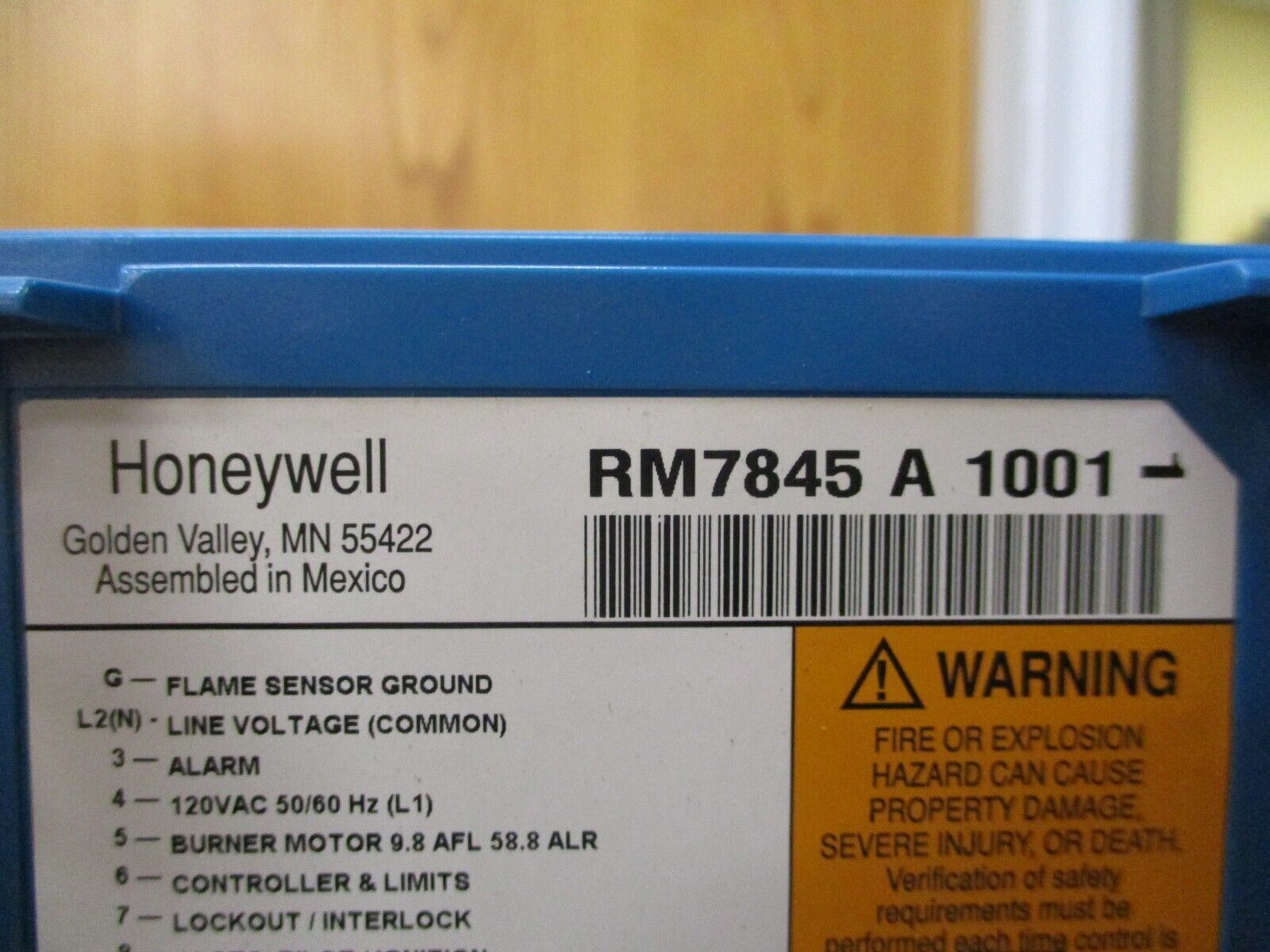 Honeywell Burner Control RM7845 A 1001 S/W Rev. 4141 Used