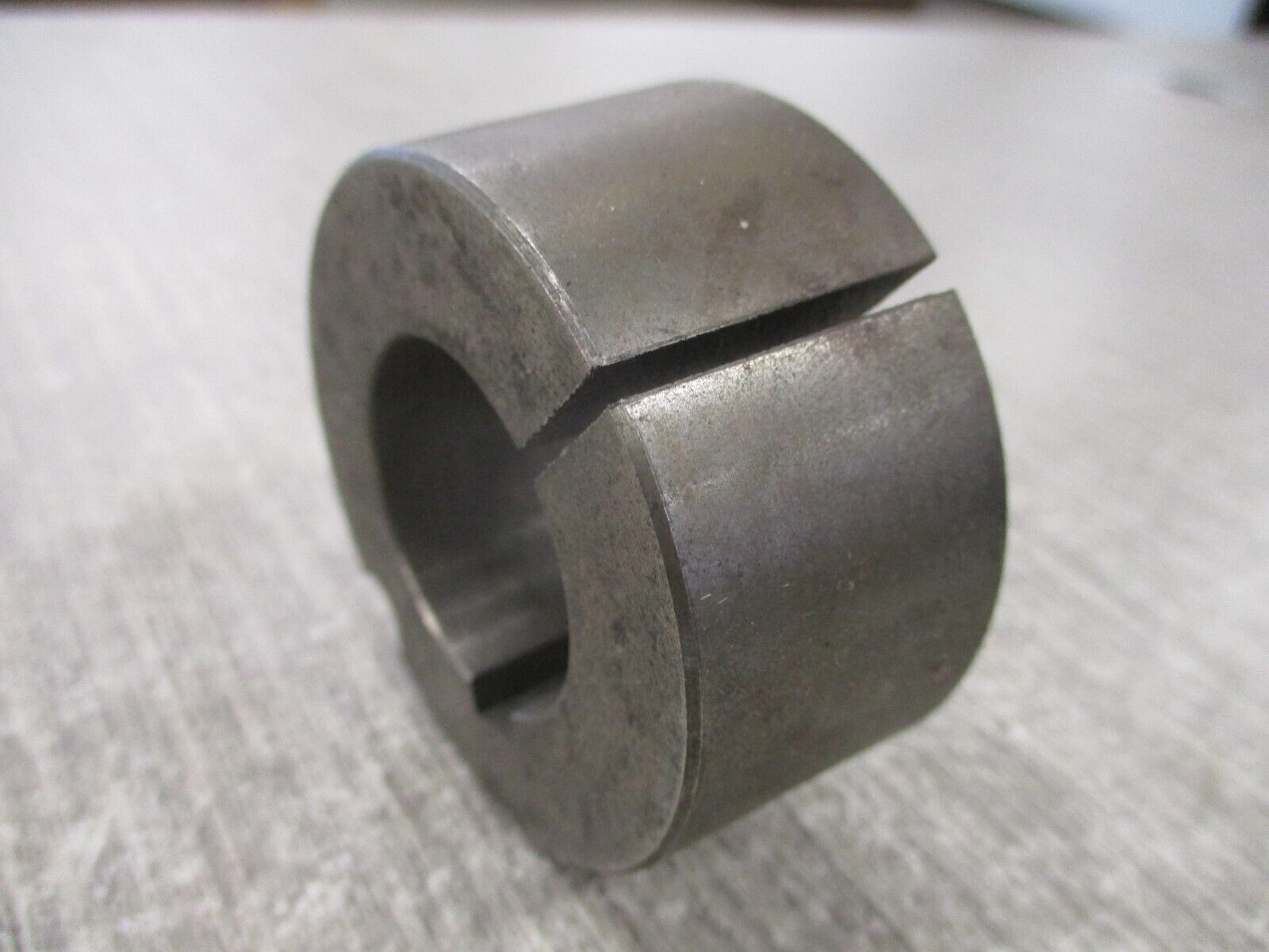 Dodge Taper-Lock Bushing 117160 1610 X 1-3/16 K New Surplus