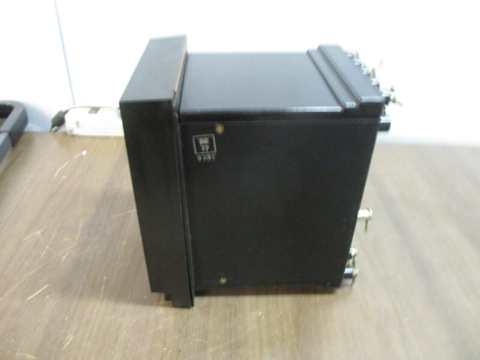 Basler Electric Sync-Check Relay BE1-25 Style #: M1H A6P B4R6F Used