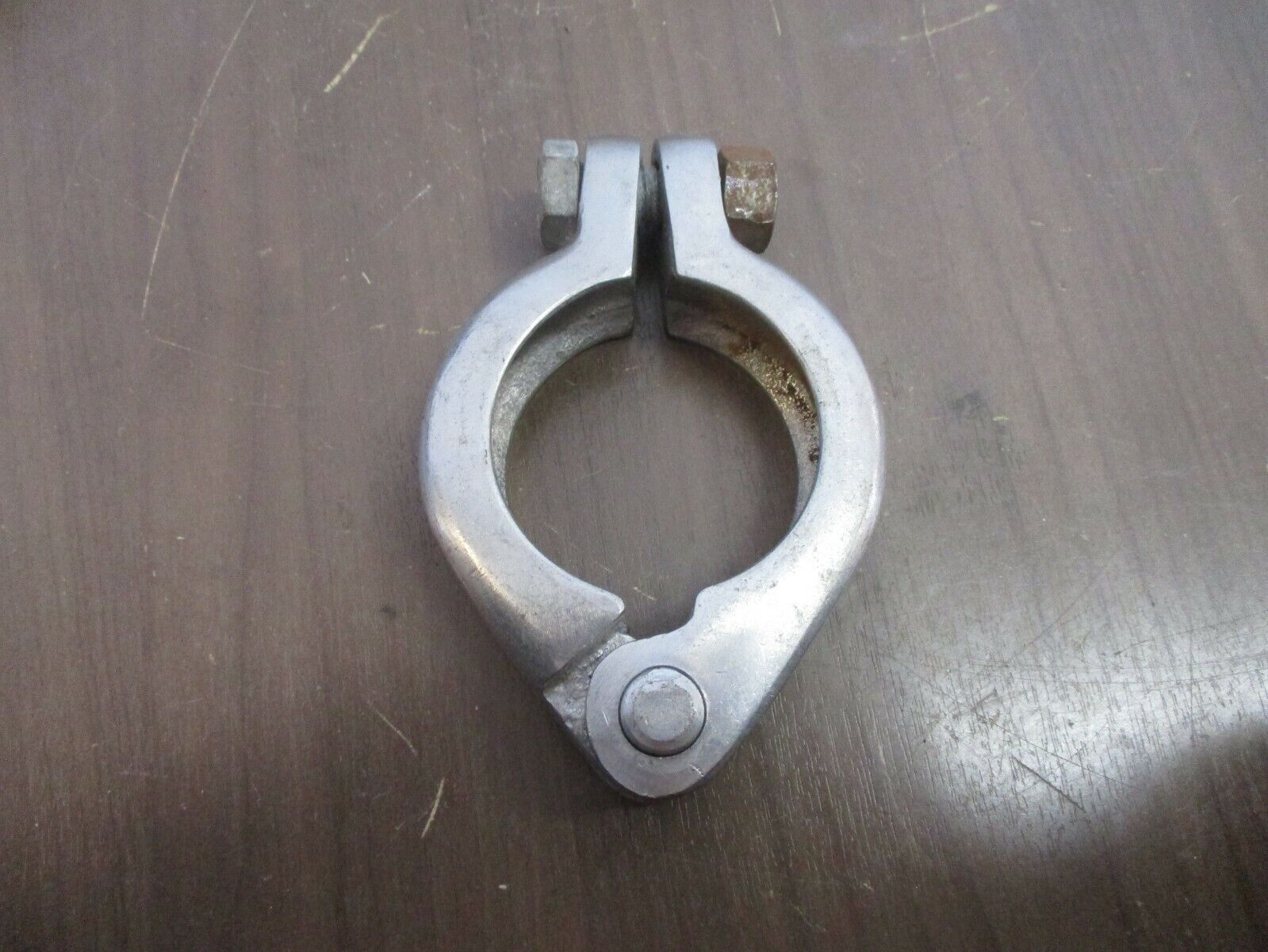 Misc. Brand Hinged Split-Ring Clamp Size: 2" Used