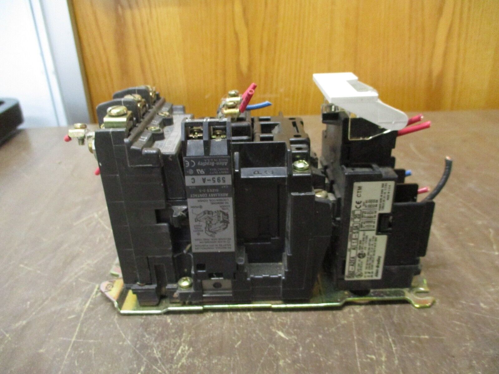 Allen-Bradley Size 0 Starter 509-A0H Ser. B 200-208V Coil 18A 600V Used