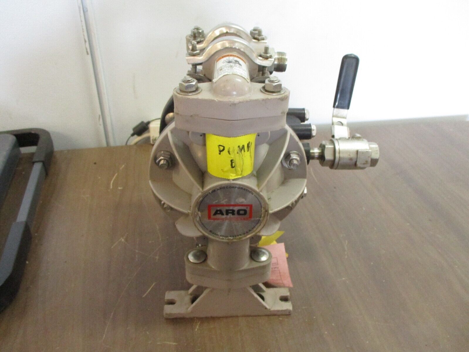Aro Diaphragm Pump 666053-344 100PSI Used