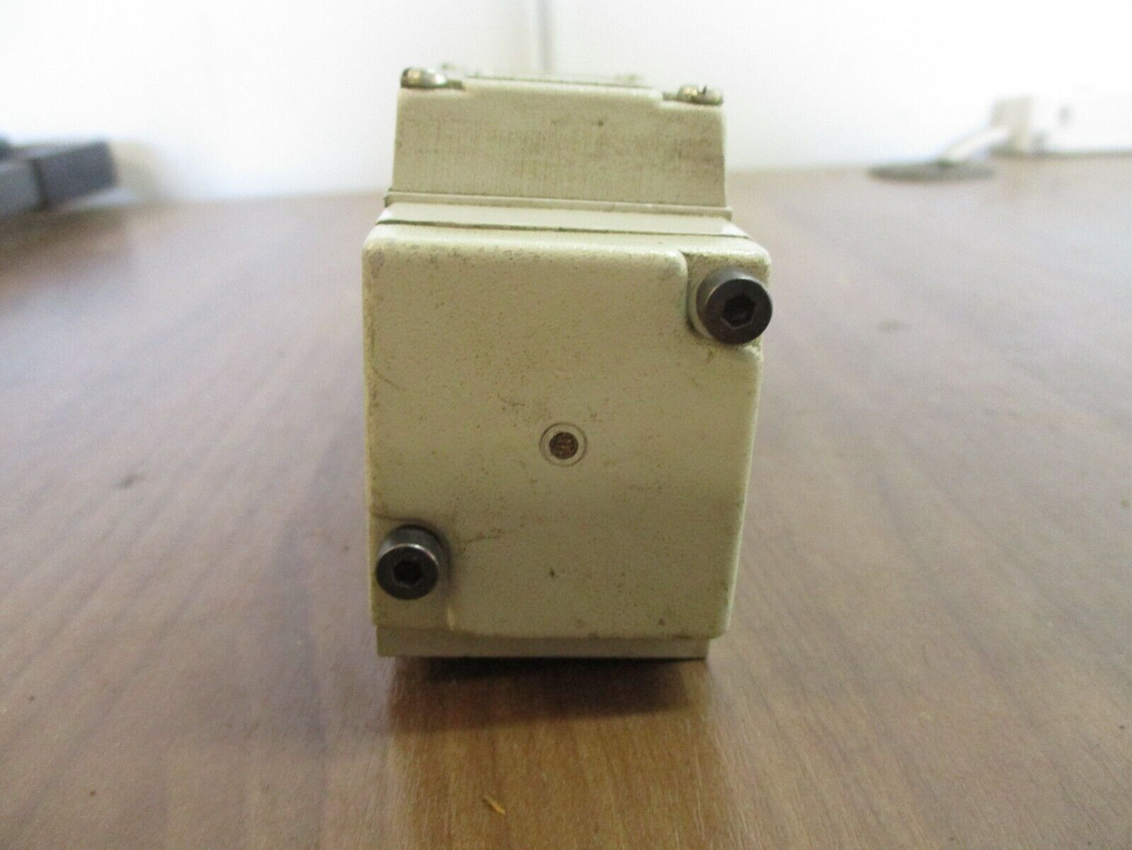 Numatics Solenoid Valve I12BA400MP00061 150 PSIG-AIR Used