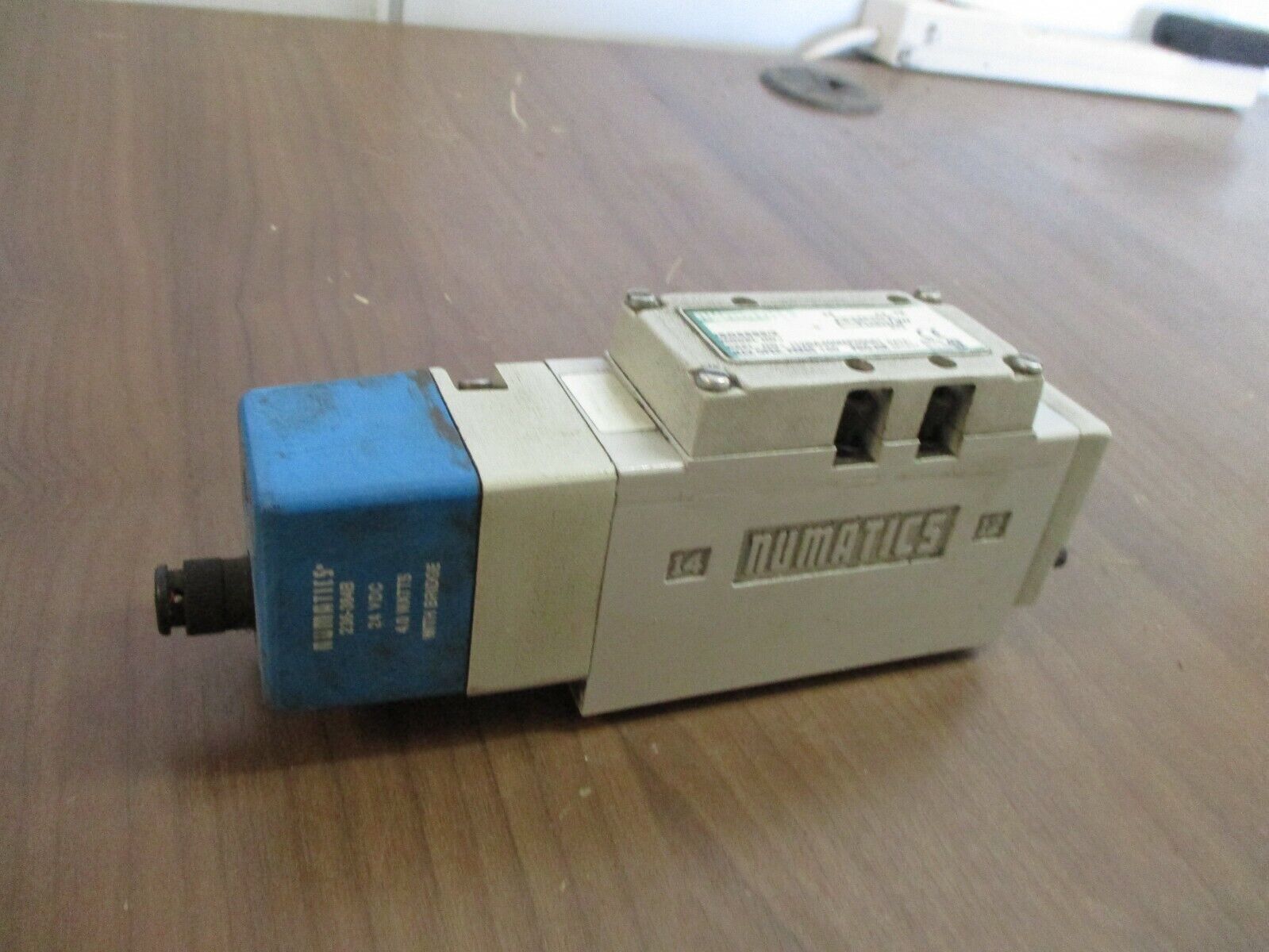Numatics Solenoid Valve I12BA400MP00061 150 PSIG-AIR Used