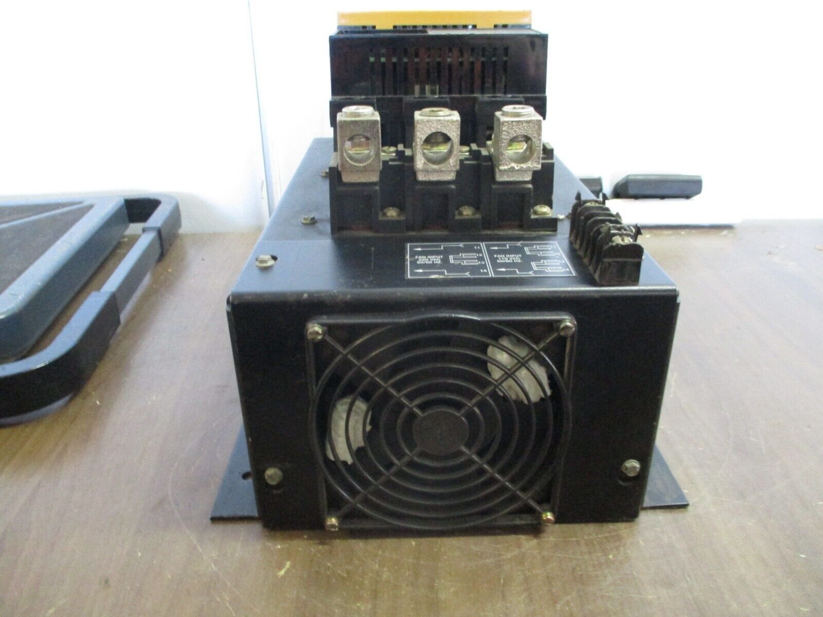 Allen-Bradley SMC Plus Soft Start 150-A135NBD Ser. B 100HP 208-480V 3Ph 47-63Hz