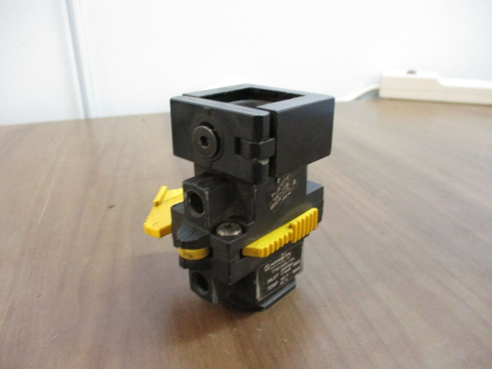 Norgren Shut-OFF Valve T74E-6AA-P1N 250 PSIG 150° F Used