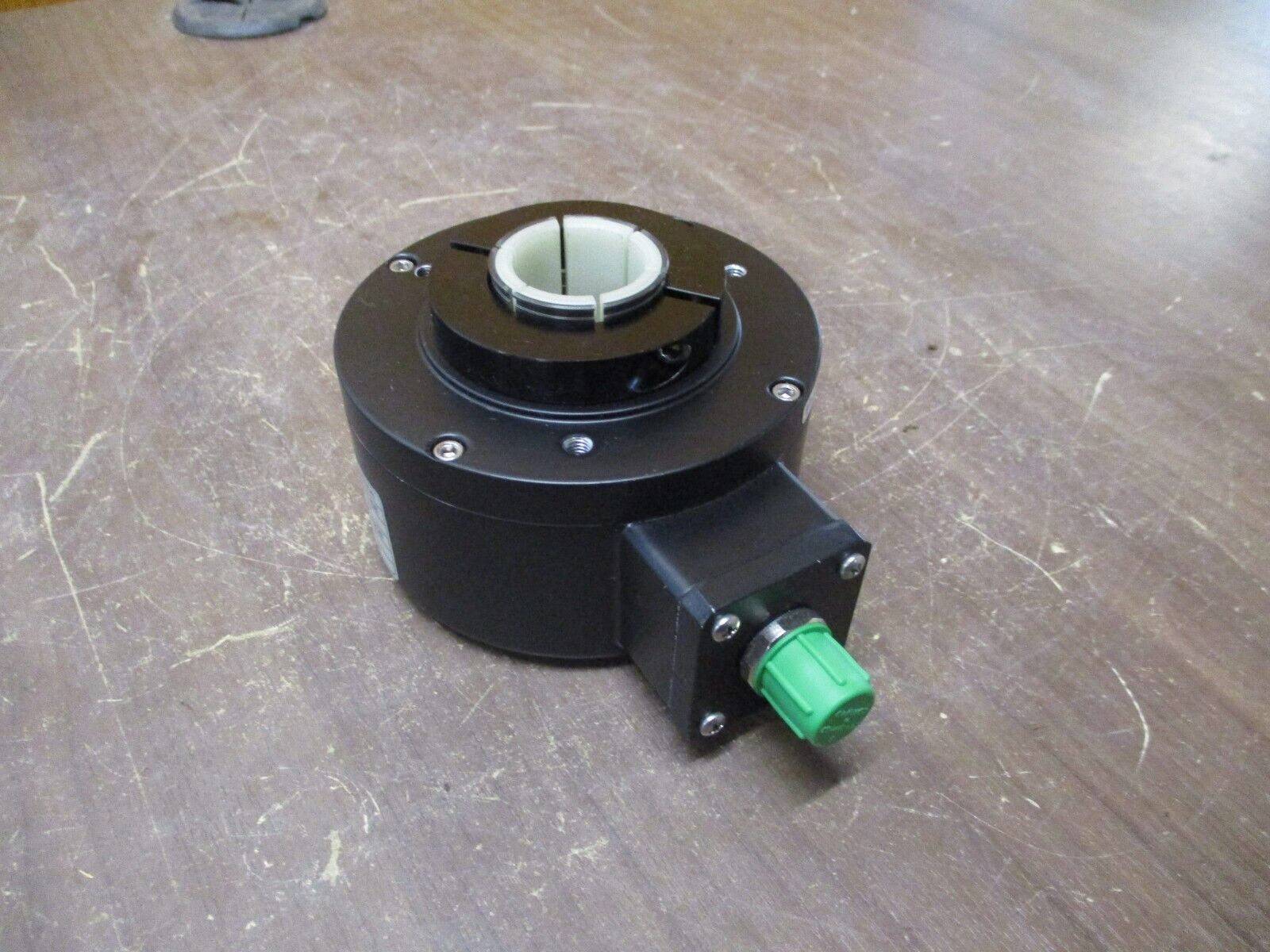Dynapar Encoder HS35R1024H30H04 Used