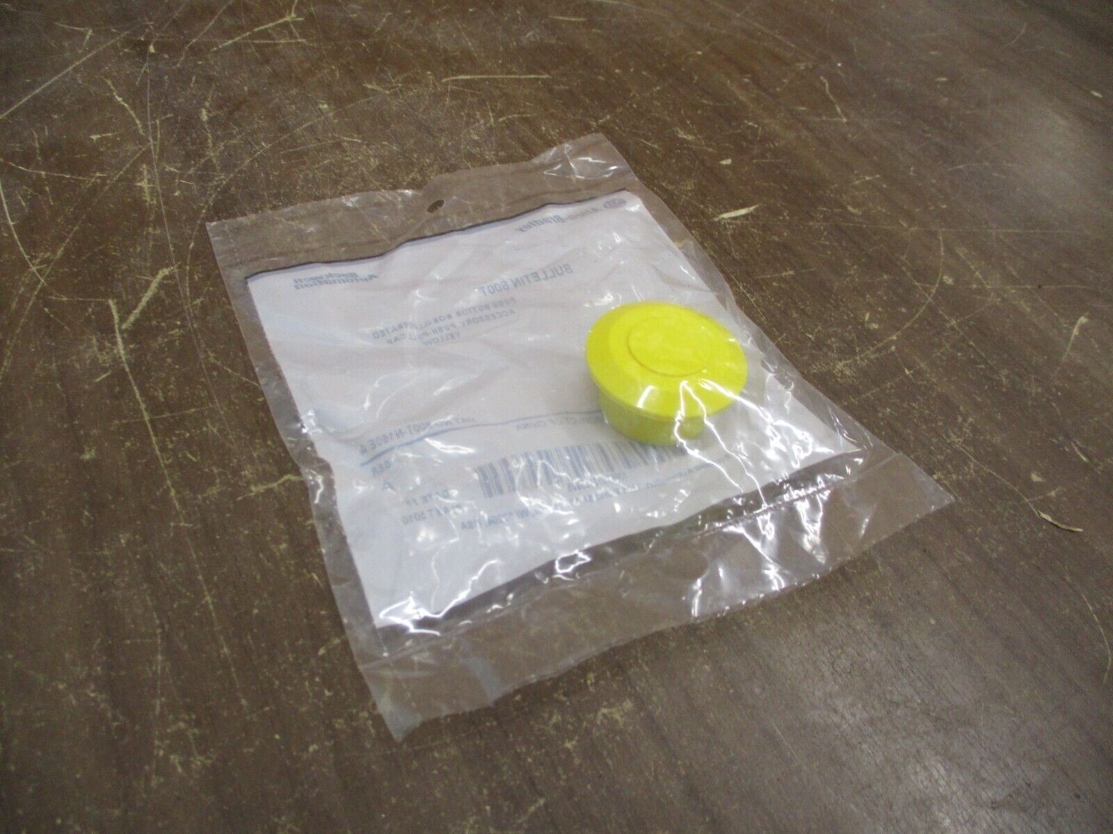 Allen-Bradley Non-Illuminated Push-Pull Cap 800T-N160E Ser. A Yellow New Surplus