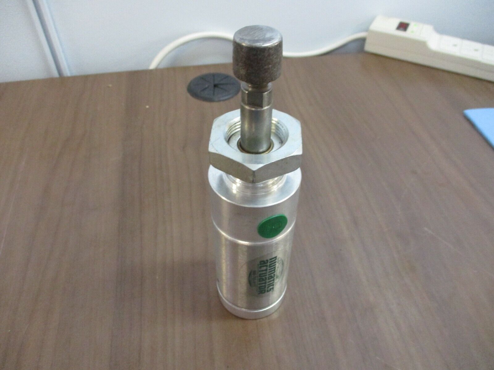 Numatics Pneumatic Cylinder 2000R01-01A *No Box* New Surplus