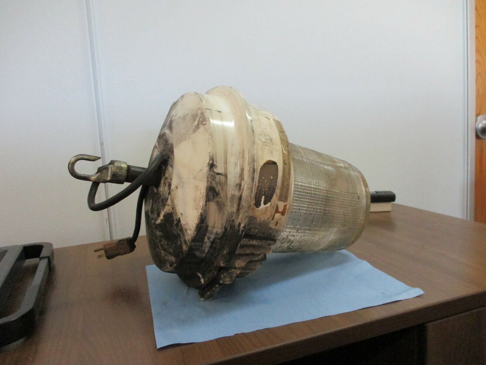 Holophane Series OPA Luminaire Fitting LB-4865-A 100W Used