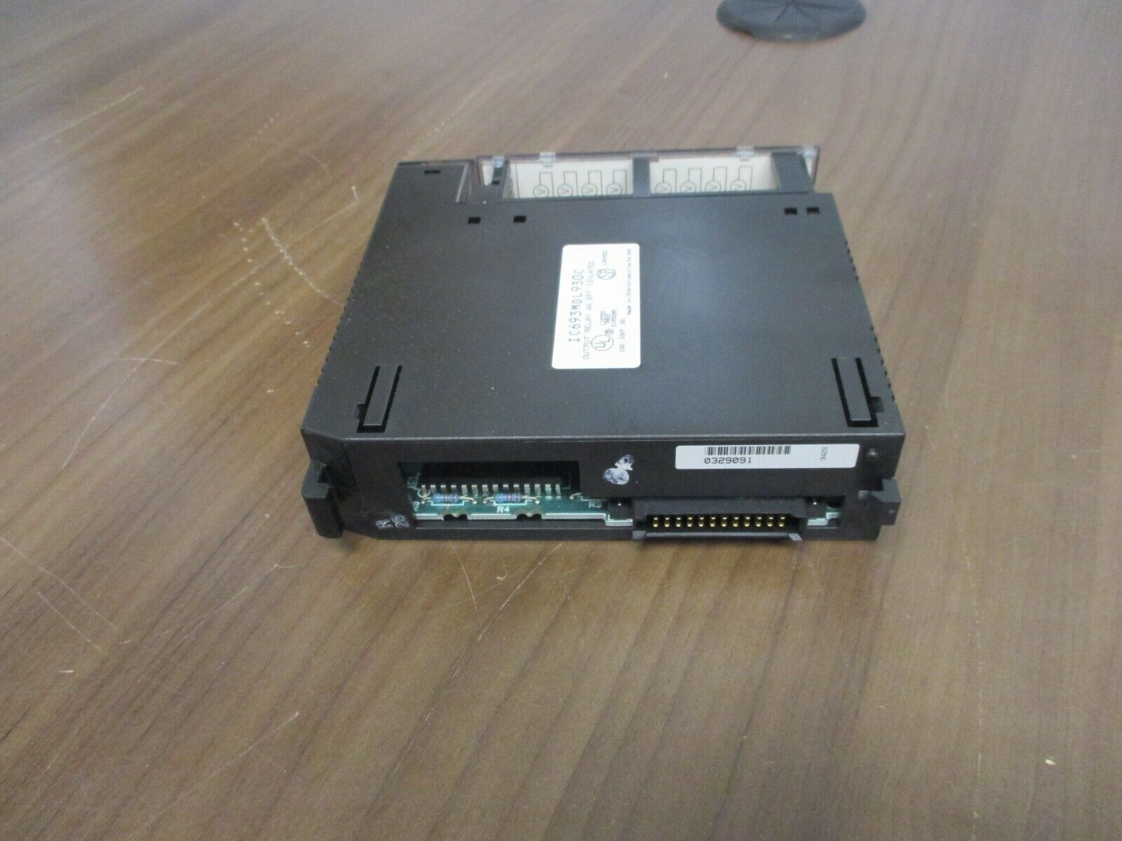 GE Fanuc Isolated Relay Output Module IC693MLD930C 4A 8PT Used
