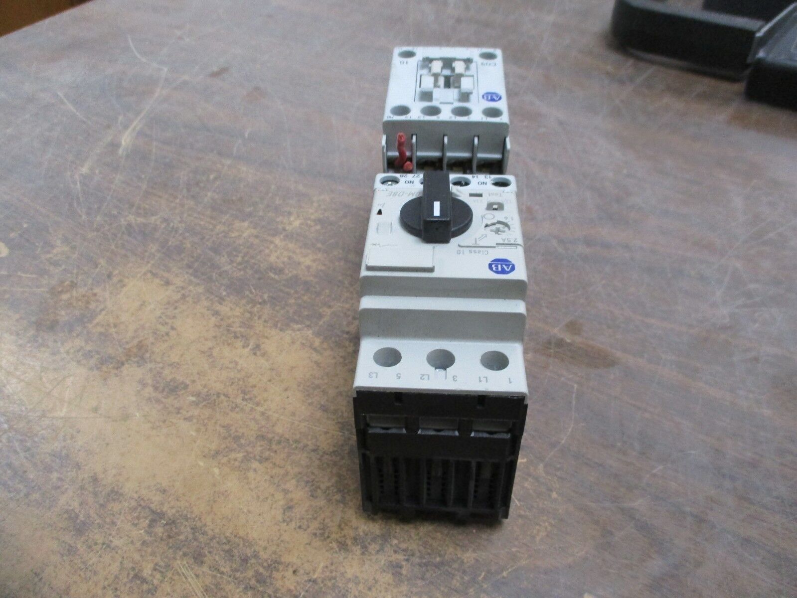 Allen-Bradley Starter 190E-AND2-DB25S-V 120V Coil 25A 600V Trip: 1.6-2.5A Used