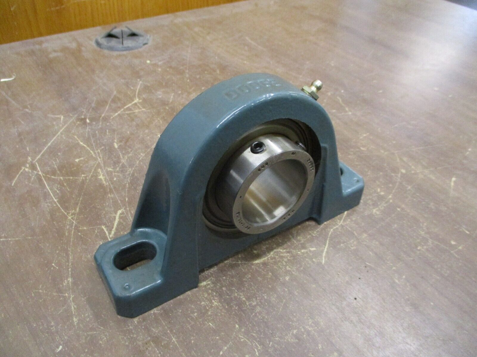 Dodge Pillow Block Bearing SC 1-11/16 1-11/16" Used