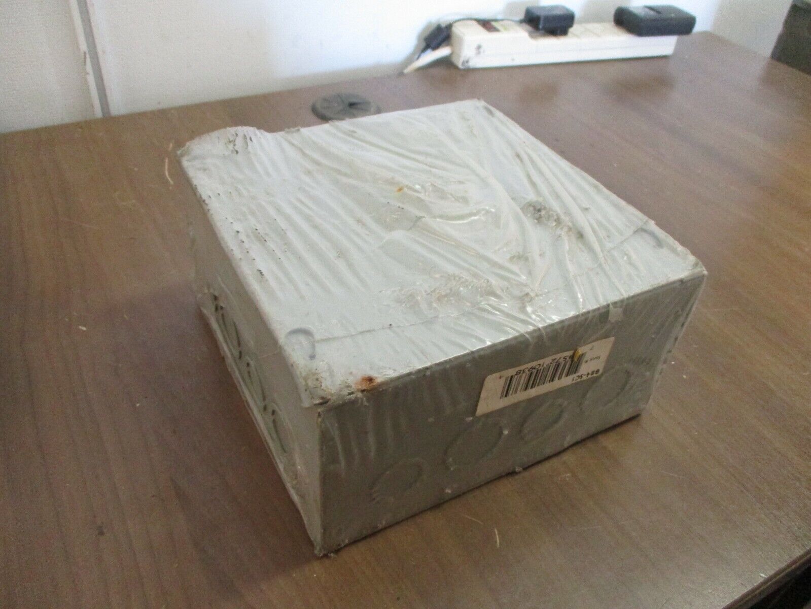 Millbank Screw Cover Enclosure 884-SC1 Size: 8x8x4" New Surplus