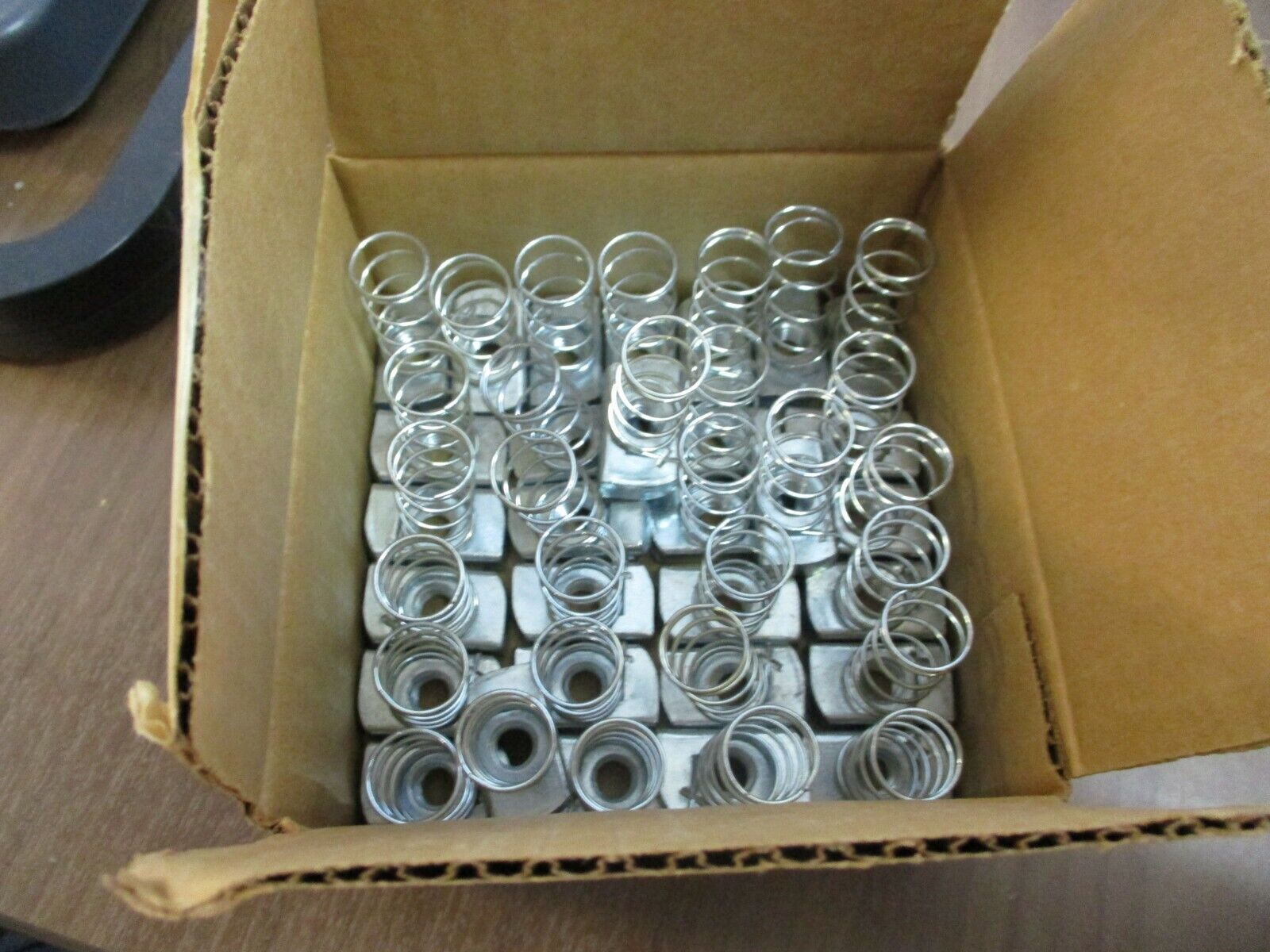 Thomas & Betts Superstrut Spring Nut 5YE11 Galvanized Steel 3/8" *Box of 30*