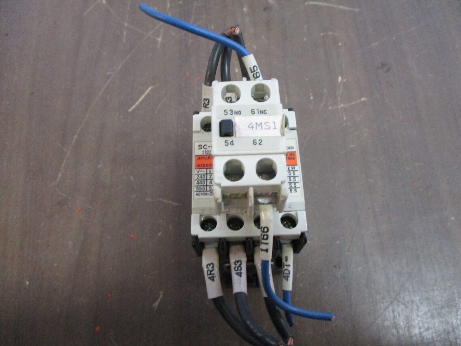 Fuji Electric Contactor SC-0 100-110V Coil 13A 600V w/ Aux Contact Block Used