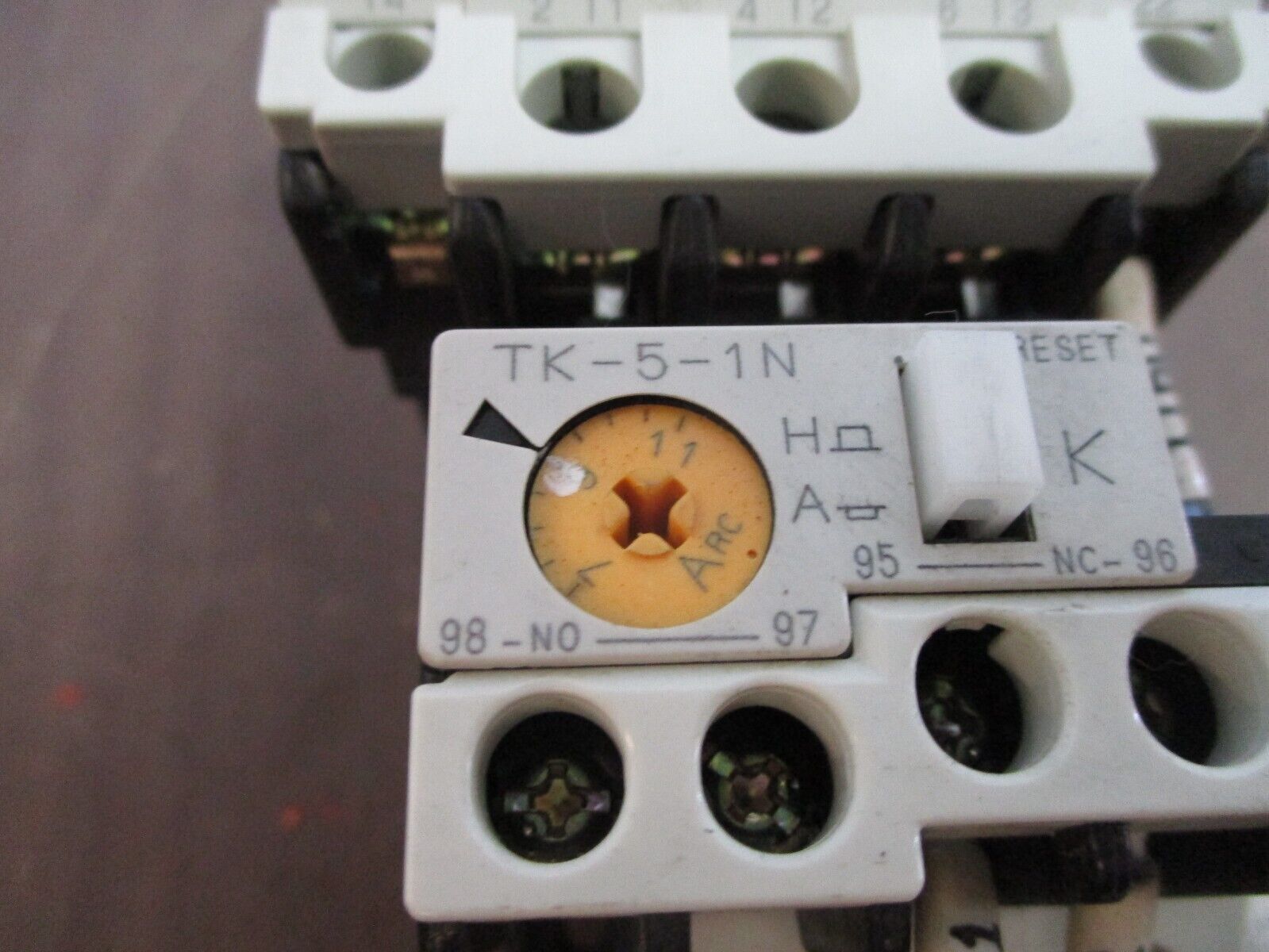 Fuji Electric Starter SC-5-1 / TK-5-1N 100-110V Coil Trip: 7-11A Used