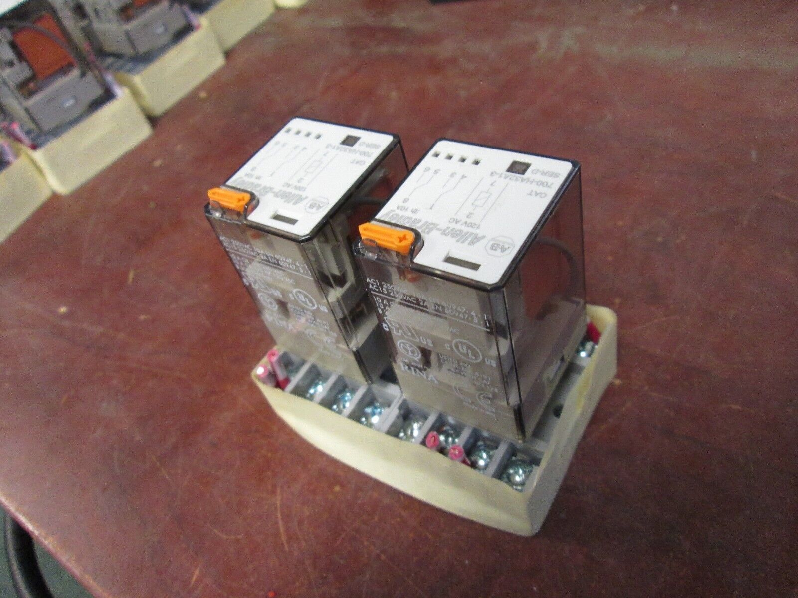 Allen-Bradley Relay 700-HA32A1-3 w/ Base 120V 10A *Lot of 2* Used