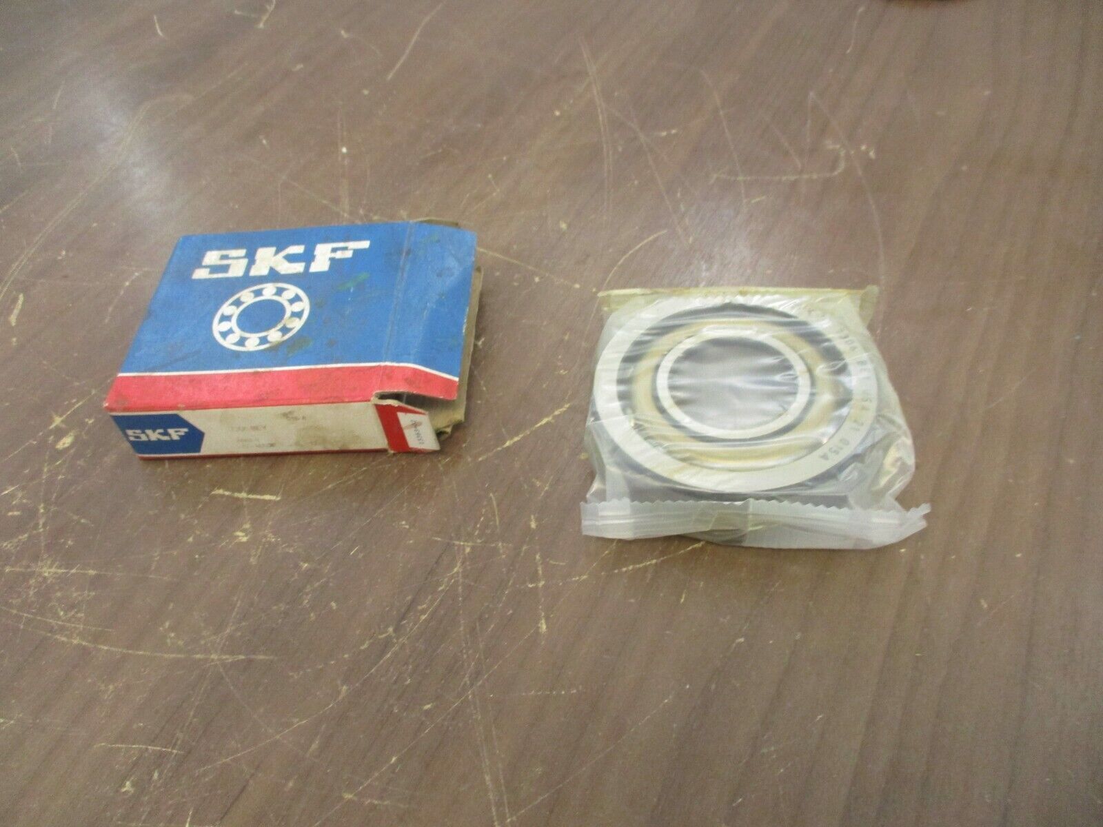 SKF Ball Bearing 7306 BEY New Surplus