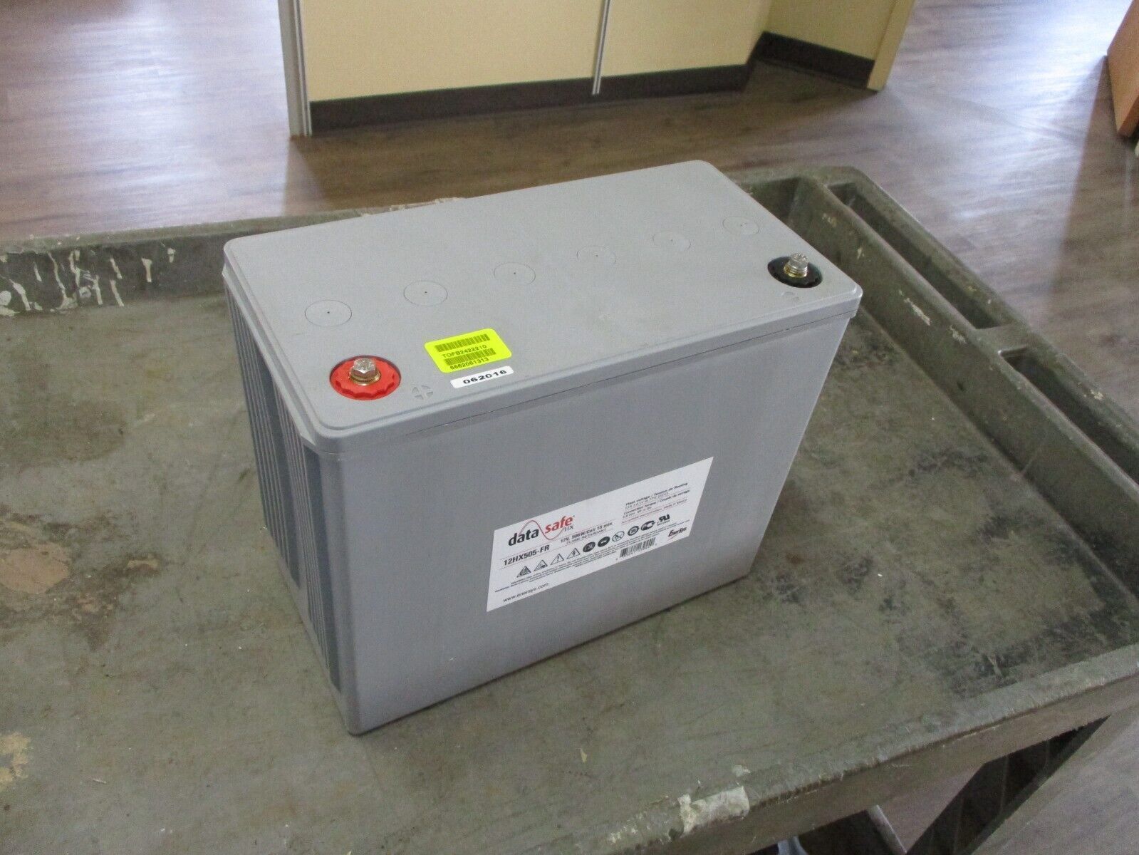 Enersys Data-Safe HX Lead-Acid Battery 12HX505-FR 12V 506W/Cell 15min Used