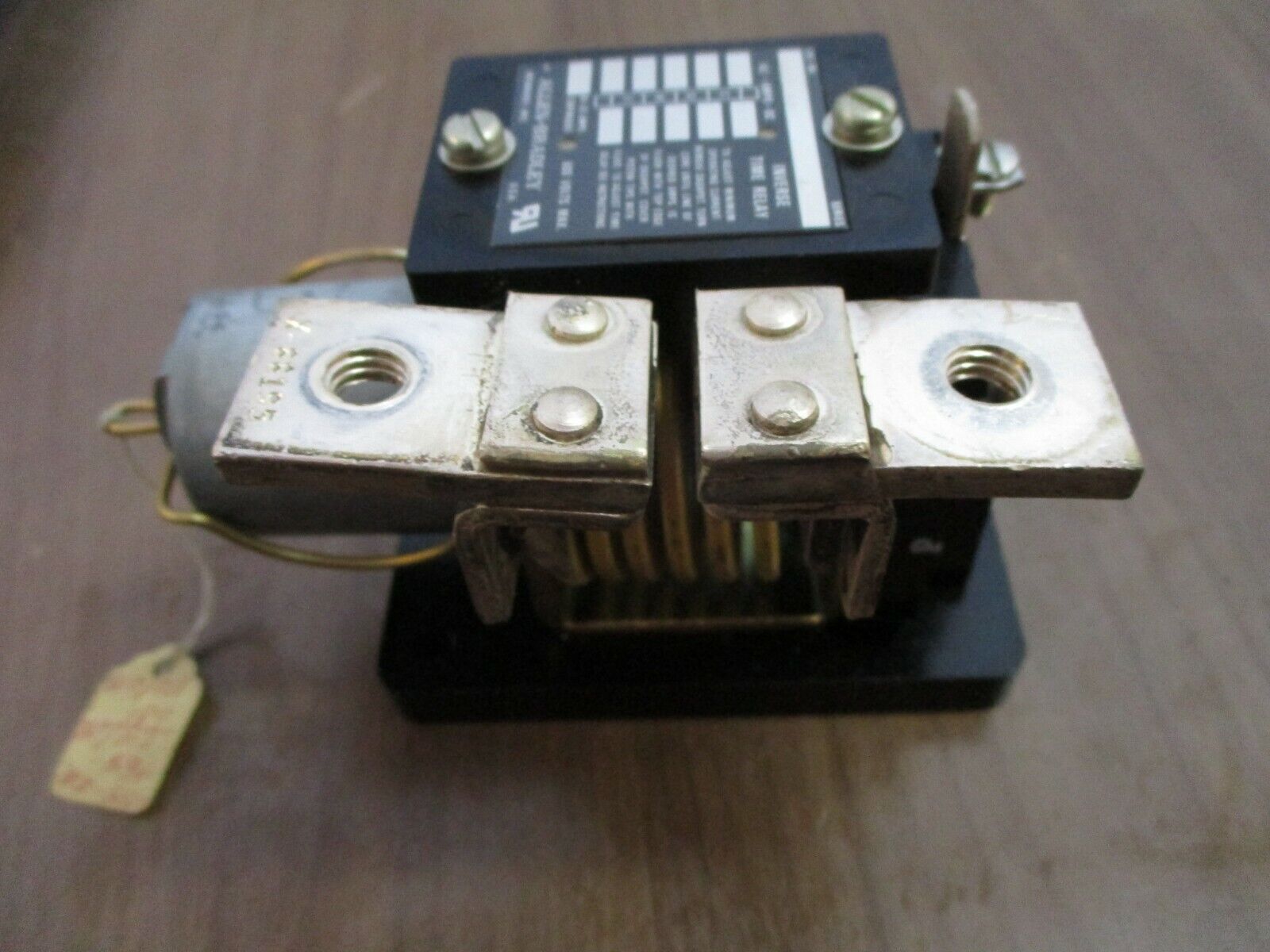 Allen-Bradley Inverse Time Relay 810-NX47 600V Max Used