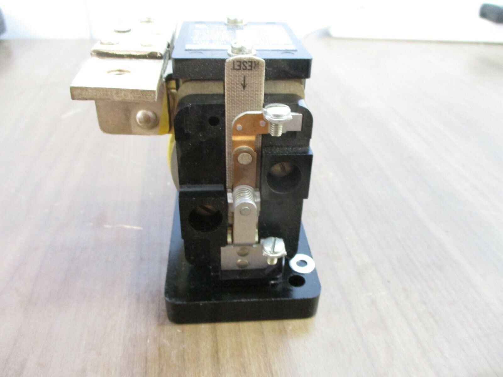 Allen-Bradley Inverse Time Relay 810-NX47 600V Max Used