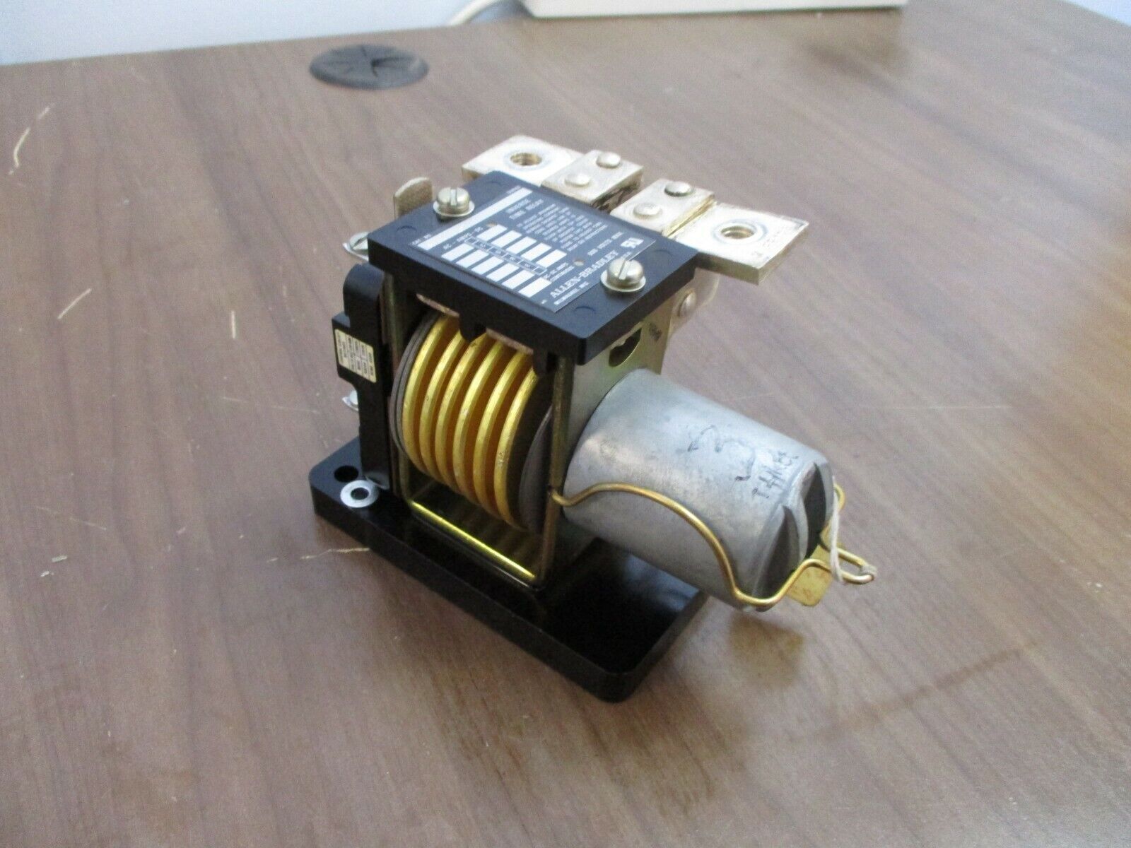 Allen-Bradley Inverse Time Relay 810-NX47 600V Max Used