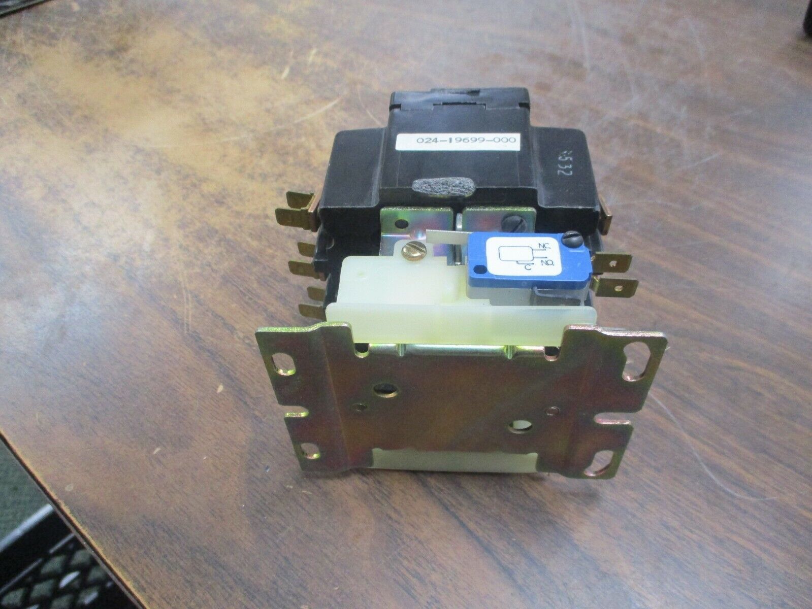 Furnas Contactor 42DE35AGGT 208/240V Coil 50A 600V Used