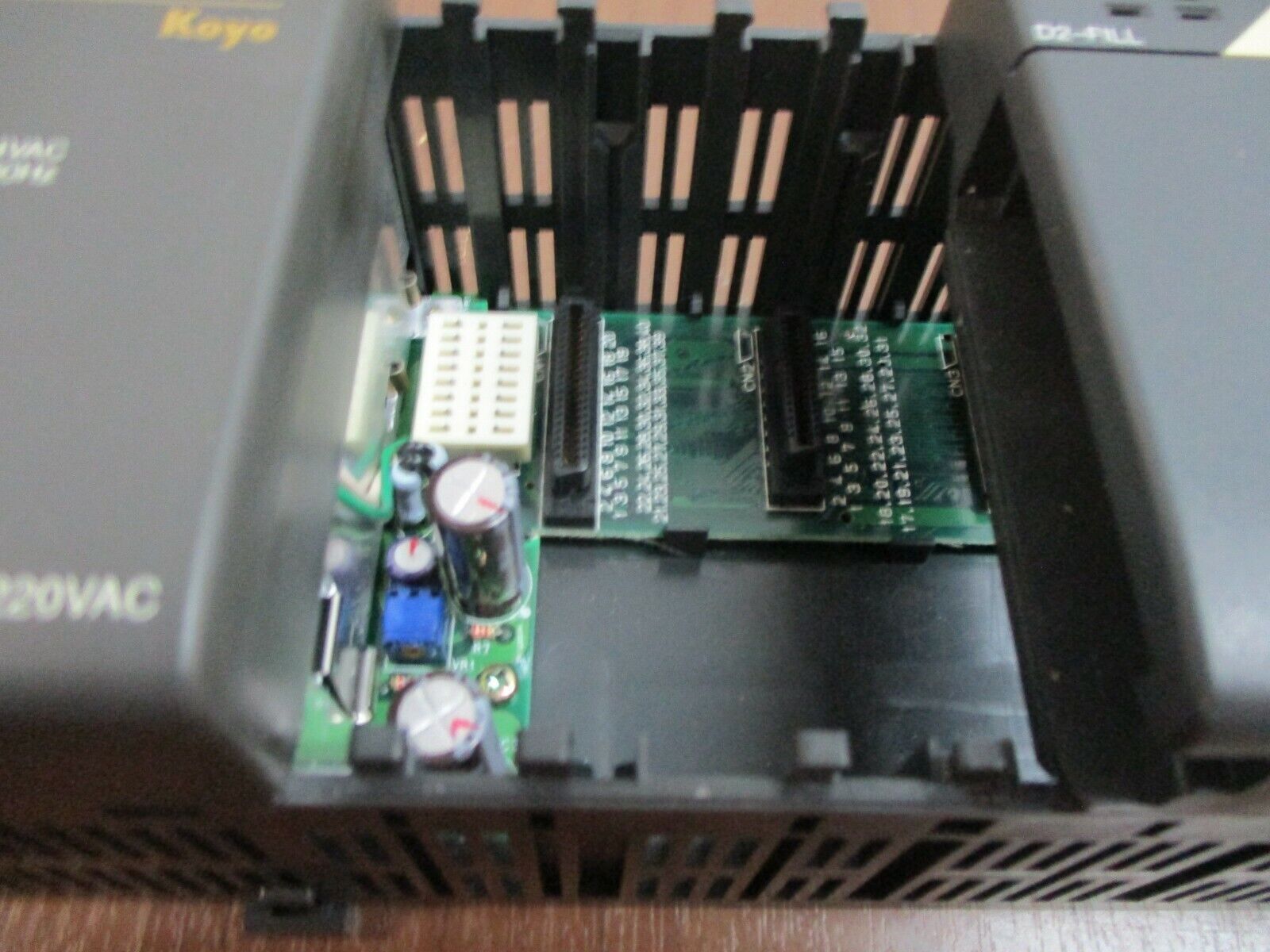PLC Direct Koyo Direct Logic 205 PLC Rack D2-06B 110/220V 6-Slot Used