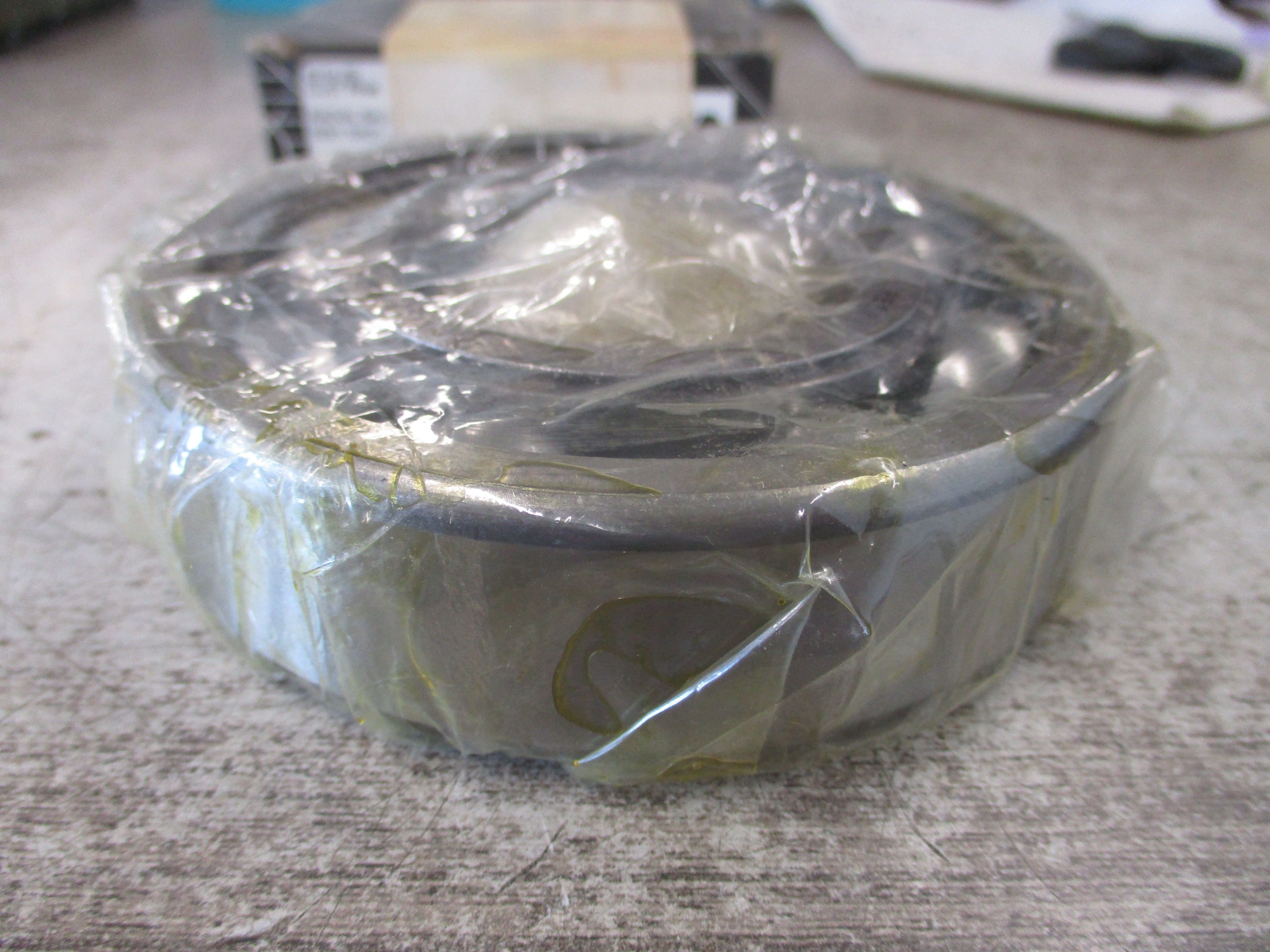 Peer Radial Ball Bearing 6310-ZD 50x110x27 New Surplus