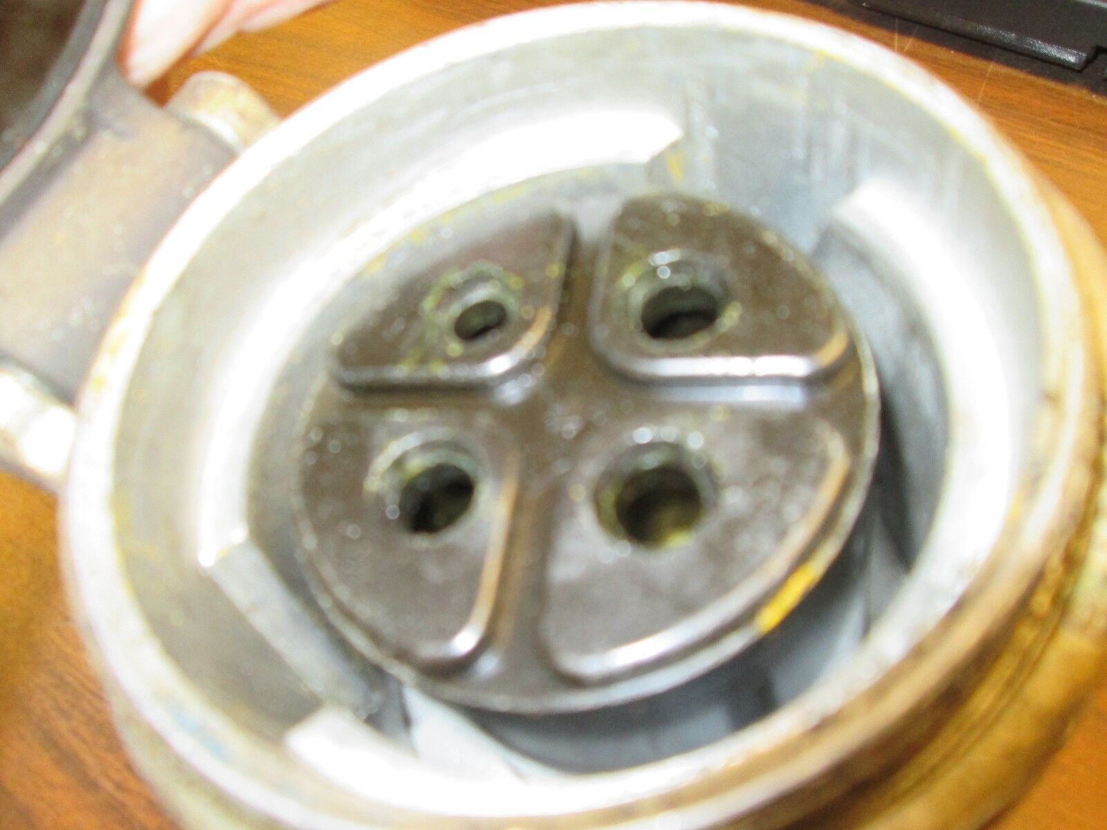 RussellStoll Receptacle LRFA634 60A 480V 4W 3P Used