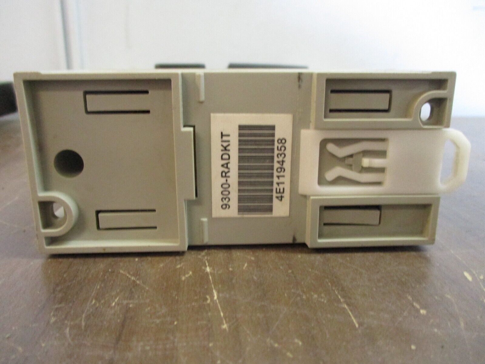 Allen-Bradley Remote Access Dial-In Modem 9300-RADM1/B 24VDC Used