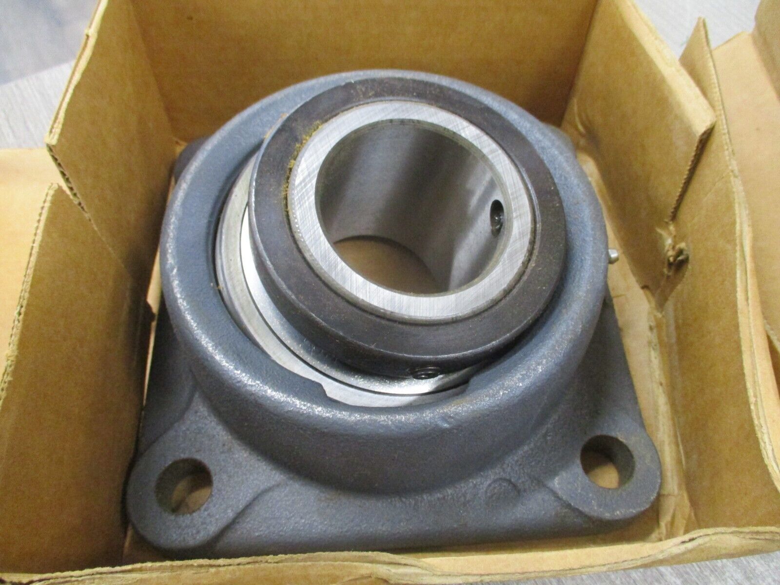 Link-Belt Flange Bearing FU339 2 7/16" New Surplus