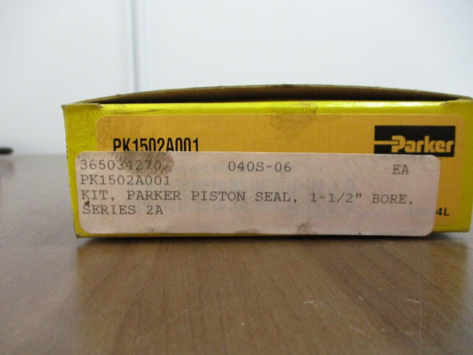 Parker Piston Seal Kit PK1502A001 1 1/2" Bore *Lot of 2* New Surplus