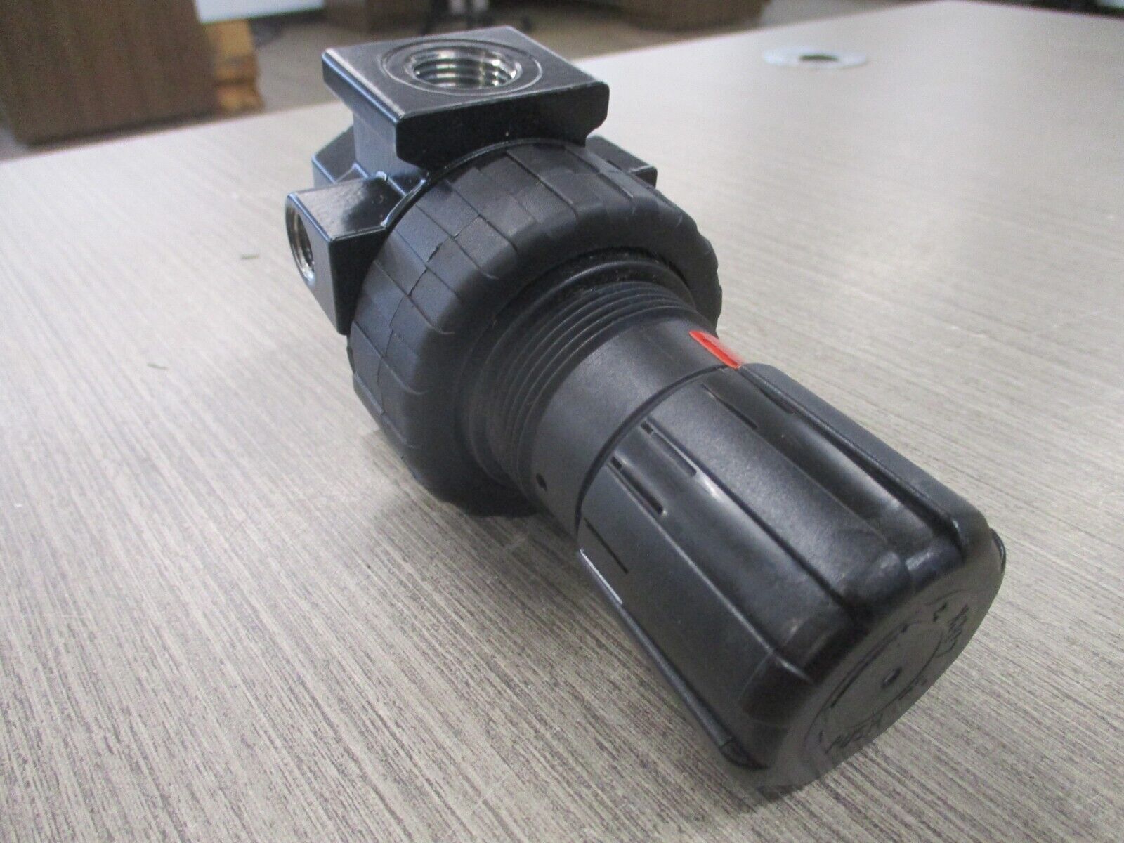 Parker Air Pressure Regulator 07R313AC 250PSI 175F Used