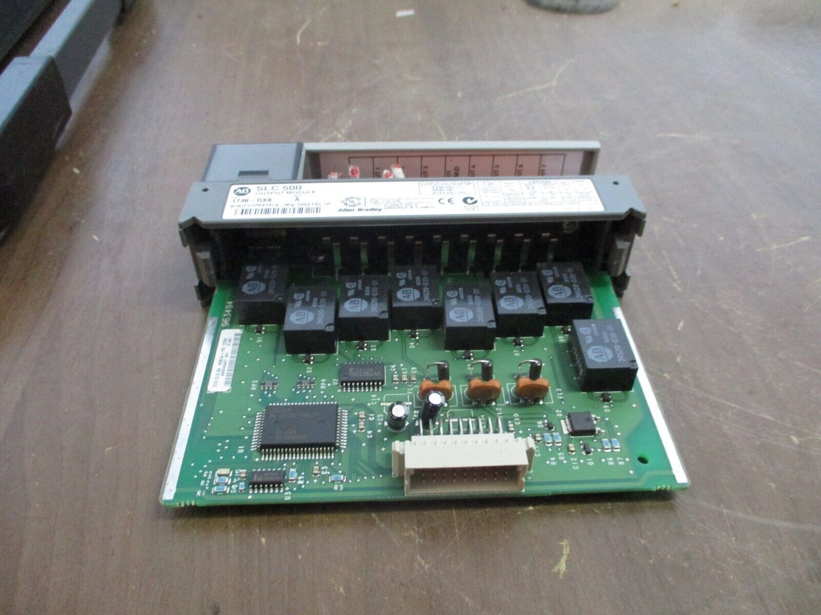 Allen-Bradley SLC 500 Output Module 1746-OX8 Ser. A 5-250VAC 5-125VDC Used