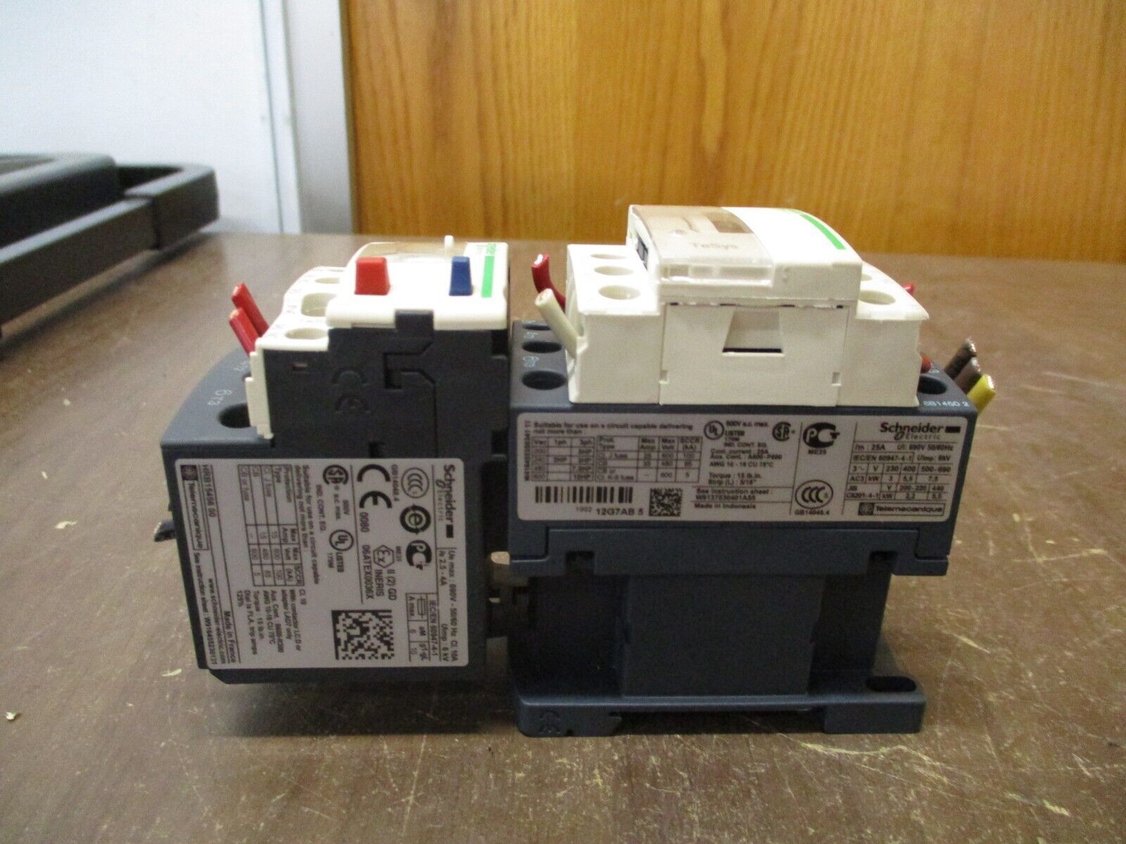 Schneider Electric Starter LC1 D12 / LRD 08 120V Coil 25A 600V Trip:2.5-4A Used