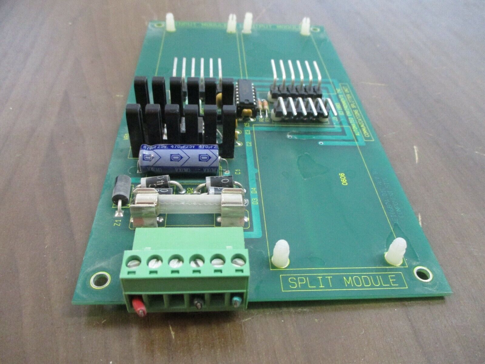 Automated Environments Inc. Communications Splitter Unit AEI068PA.01C Rev. B