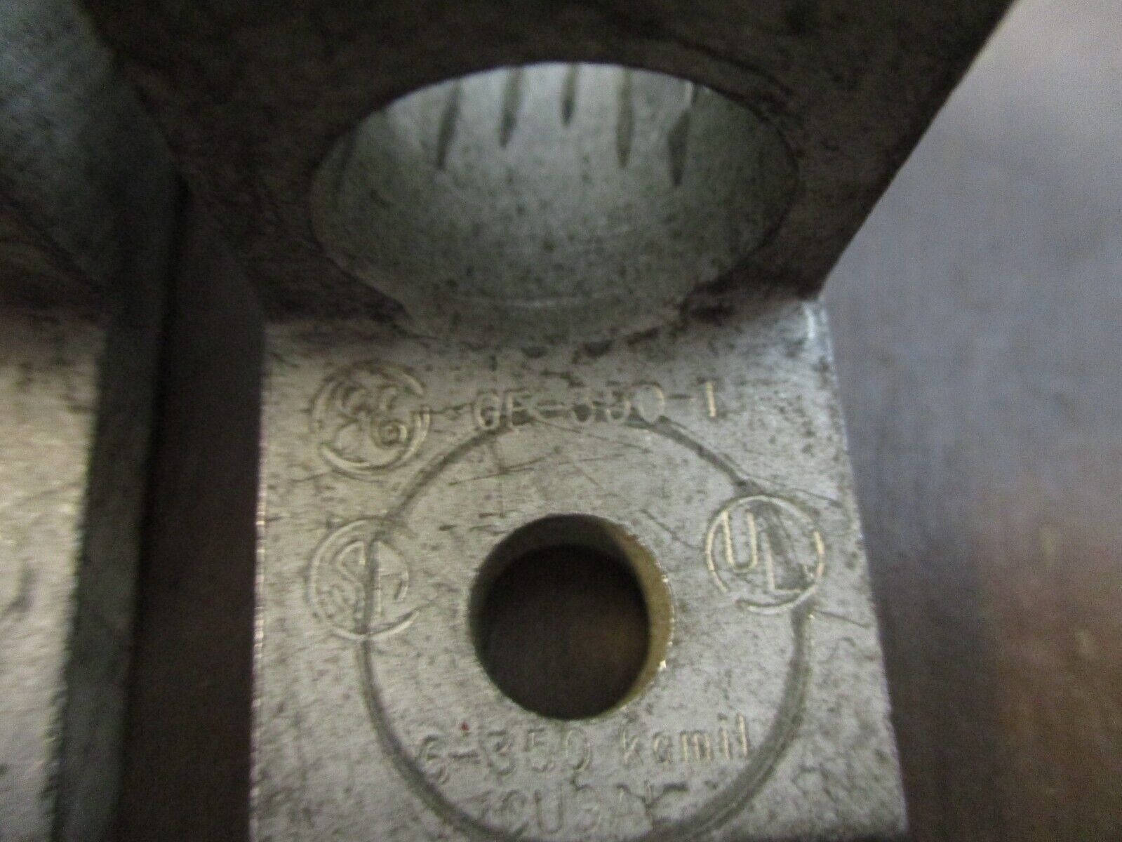 GE Mechanical Lug 6E-350-1 6-350KCMIL *Lot of 2* Used