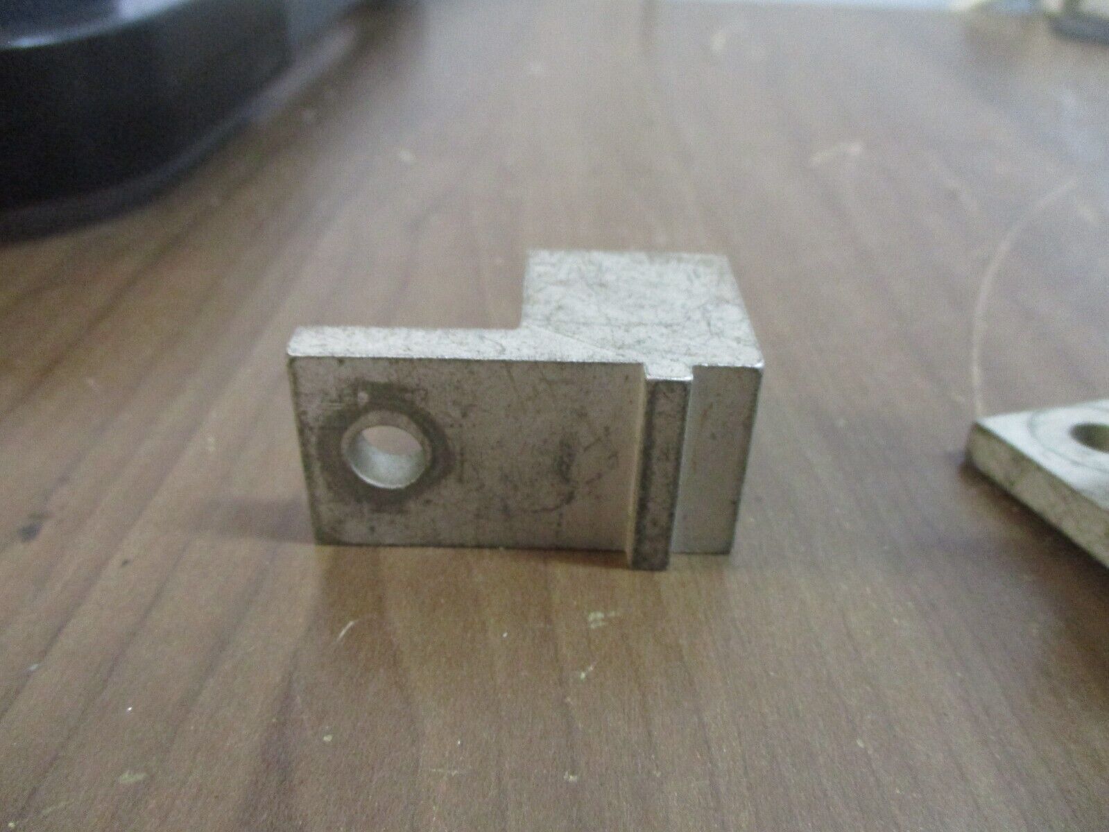 GE Mechanical Lug 6E-350-1 6-350KCMIL *Lot of 2* Used