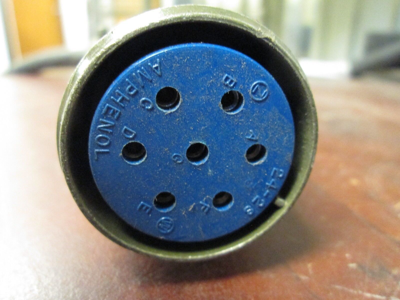 Amphenol Connector AN-3057-16 7-Pin **Lot of 2** Used