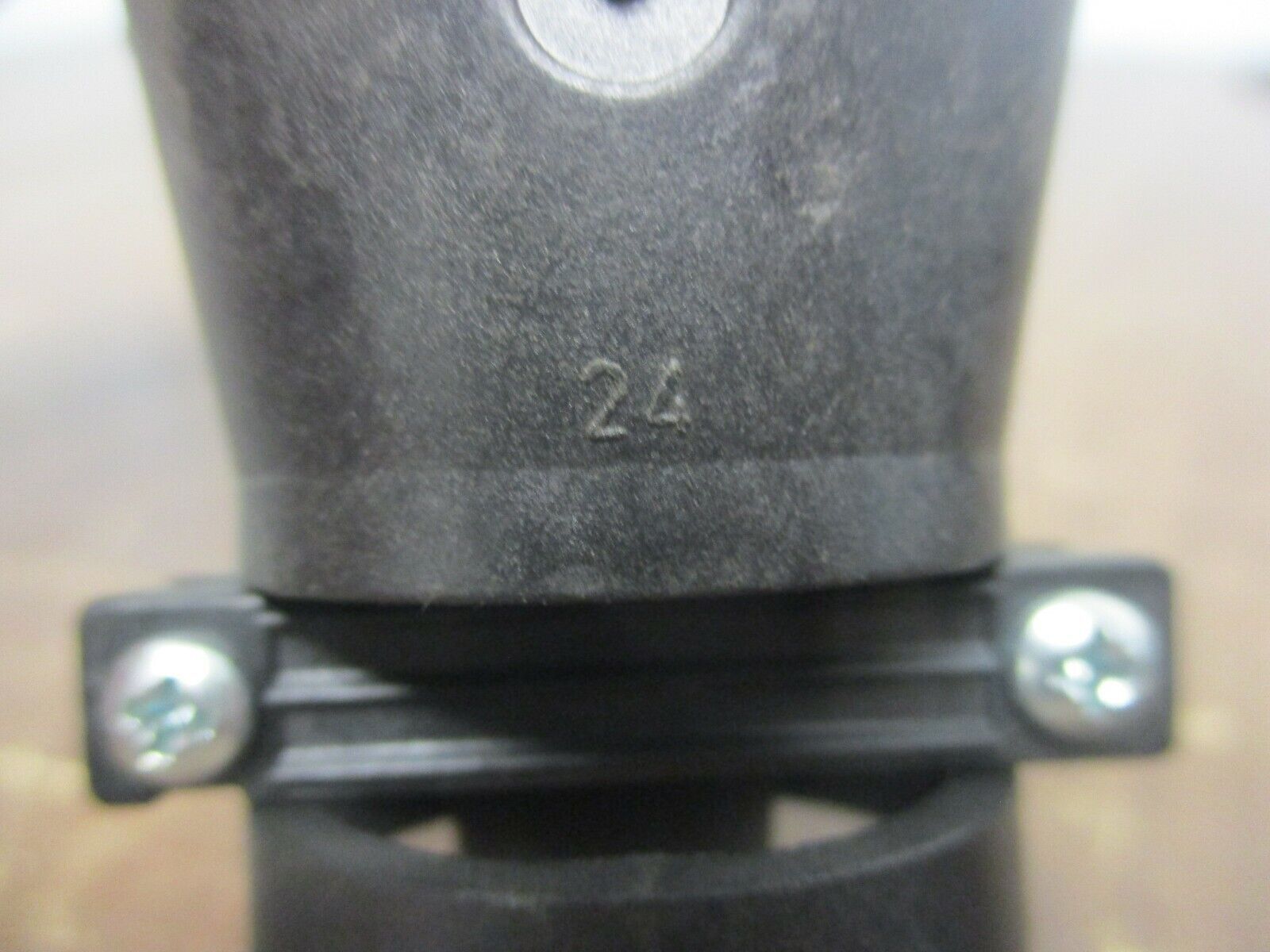 SOURIAU/Burndy UTG Series Connector 24 5-Pin Used