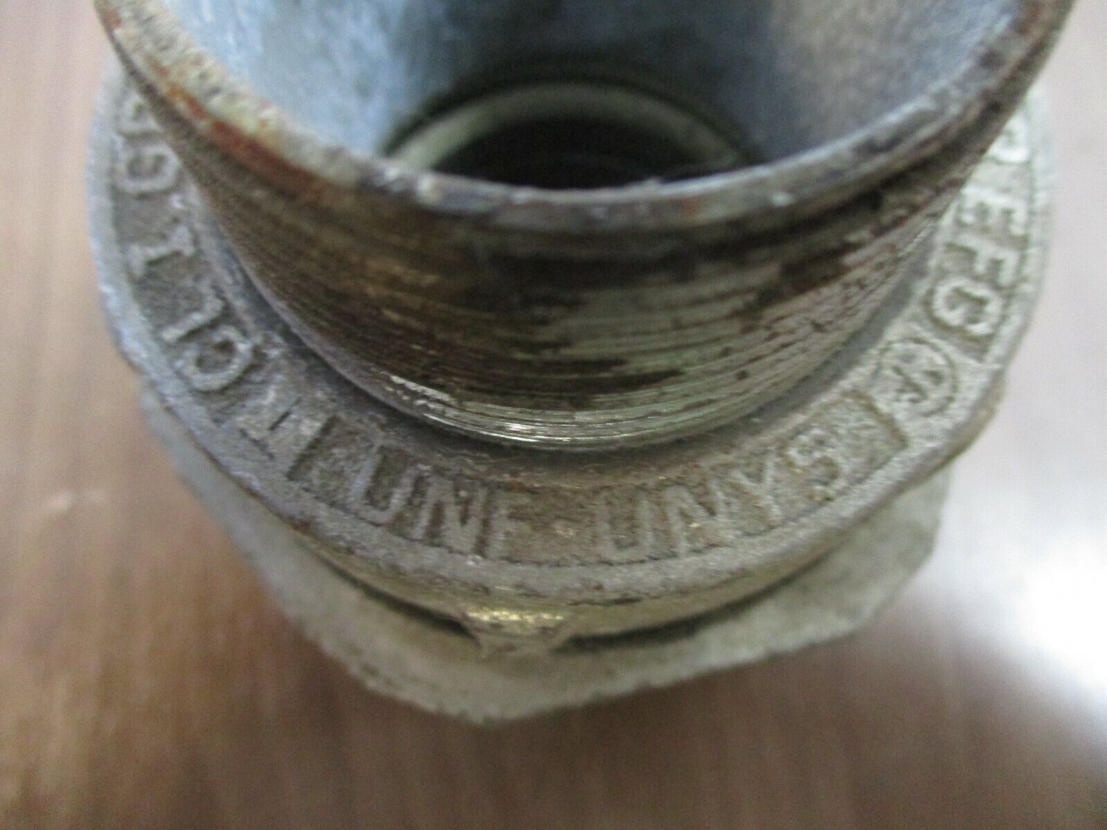 Crouse-Hinds Union Fitting UNF-UNY5 Size: 1 1/2" Used