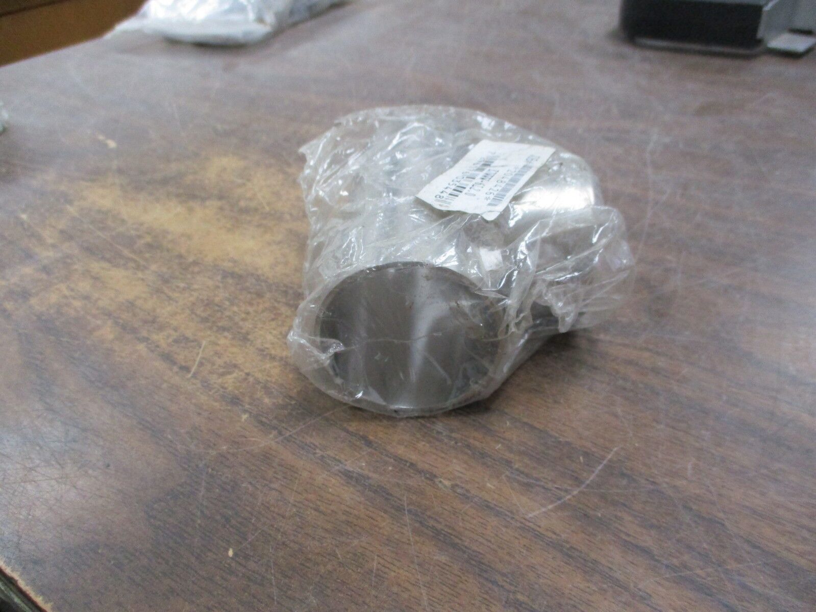 Misc. Brand Stainless Steel Tee E7WWW-6L2.0 Size: 2" New Surplus