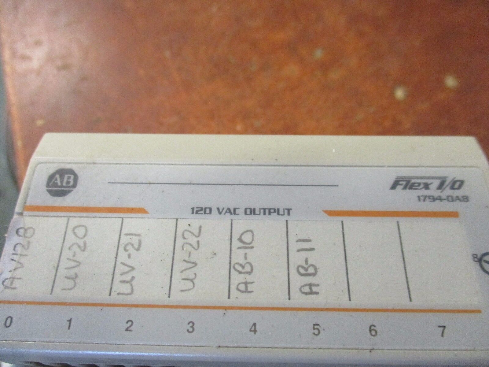 Allen-Bradley Flex I/O Input Module 1794-OA8 120VAC Used