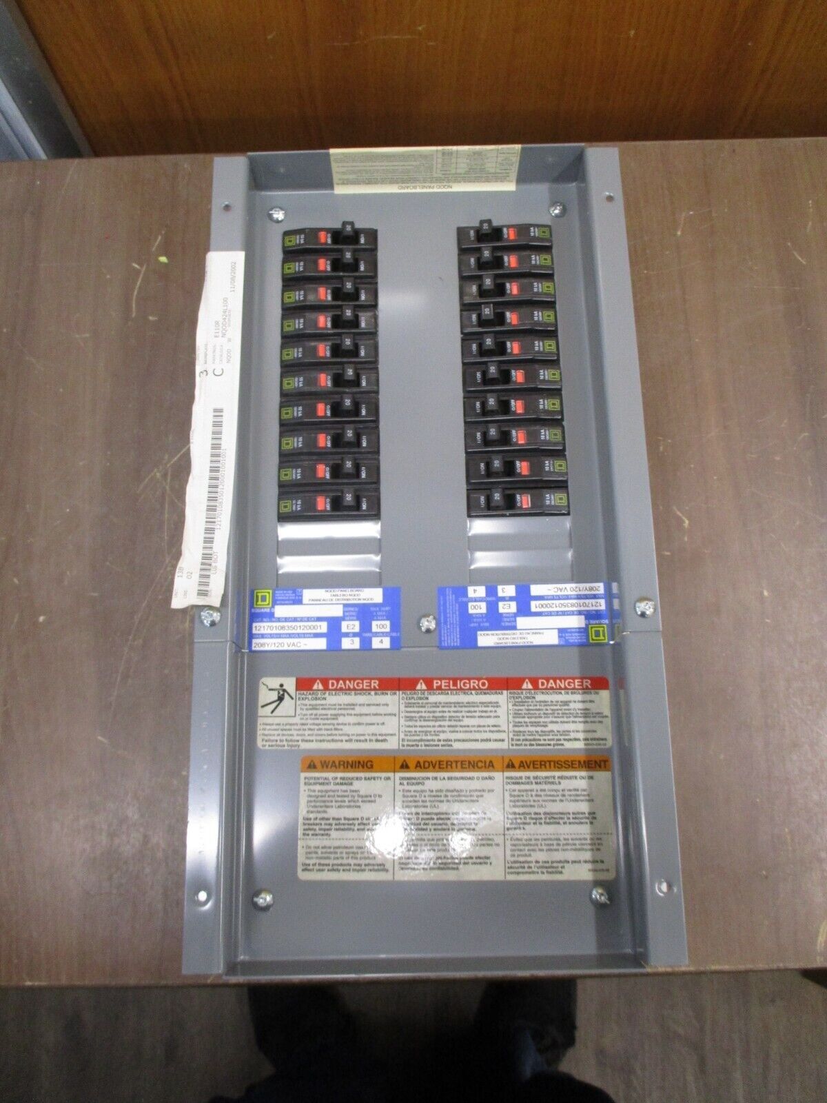 Square D Main Lug Panelboard Interior NQOD424L100 100A 208Y/120V 3Ph 4W 24-Space