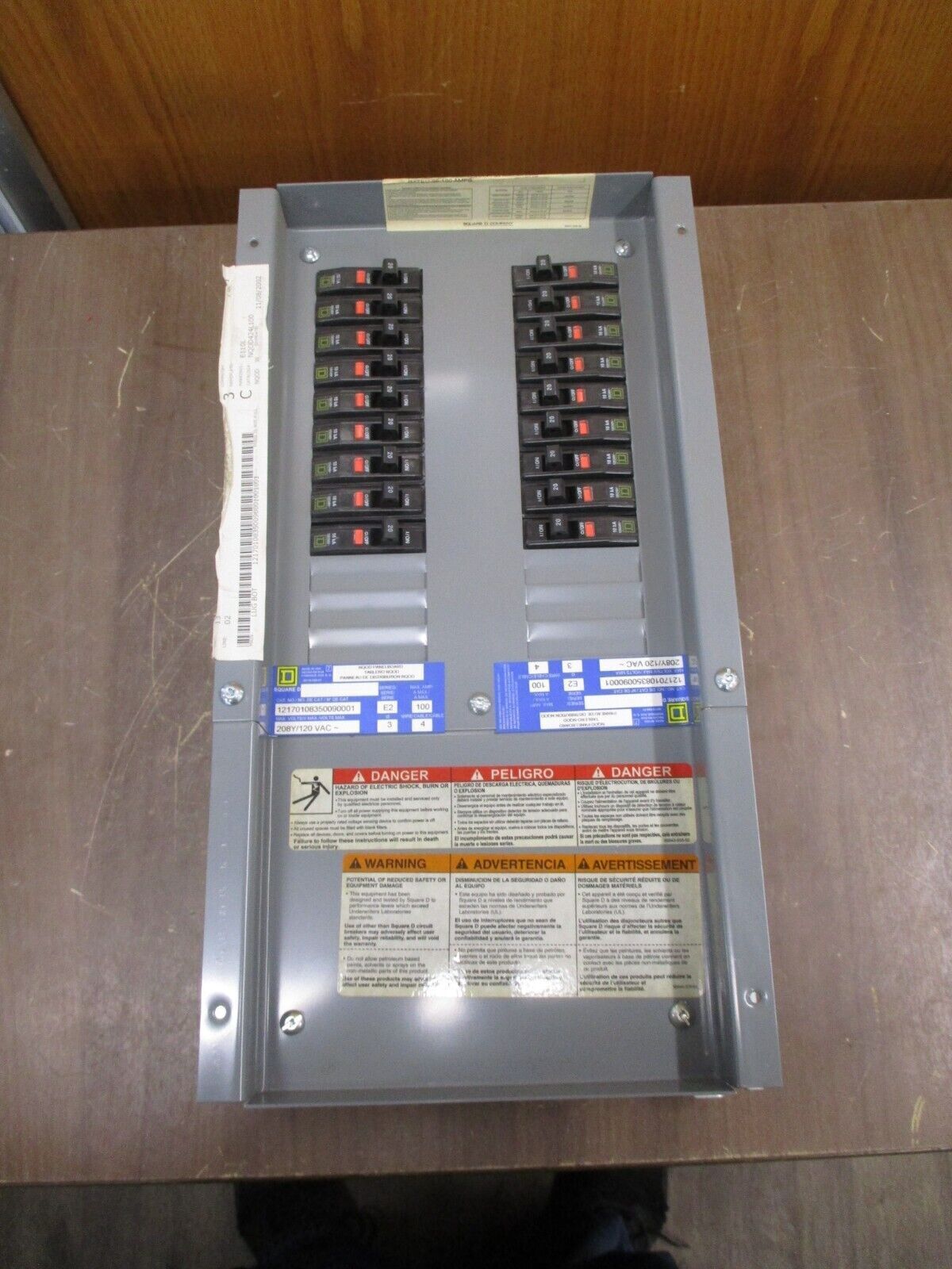 Square D Main Lug Panelboard Interior NQOD424L100 100A 208Y/120V 3Ph 4W 24-Space