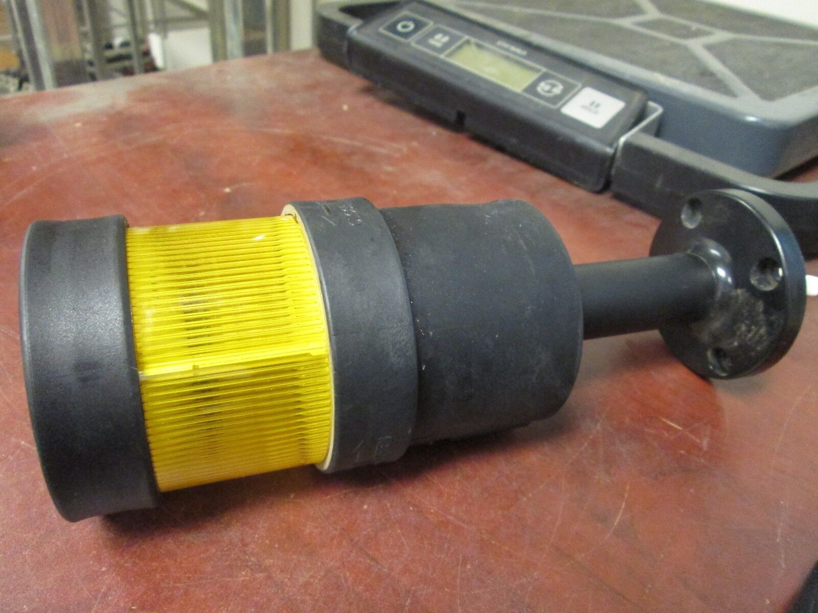 Telemecanique Lamp XVBC21 DL1BDG8 120V Yellow Used