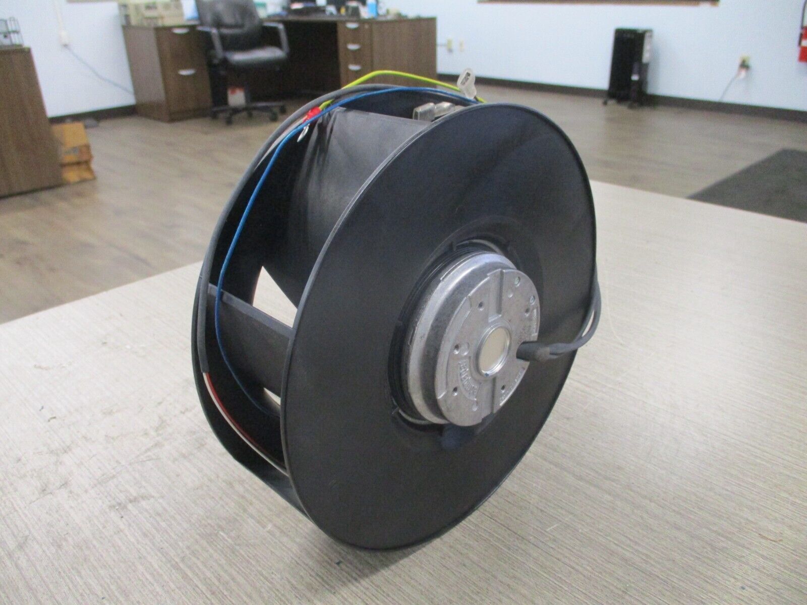 Ebmpapst Cenfrifugal Fan R2E225-BD92-62 230V 50/60HZ *No Box* New Surplus